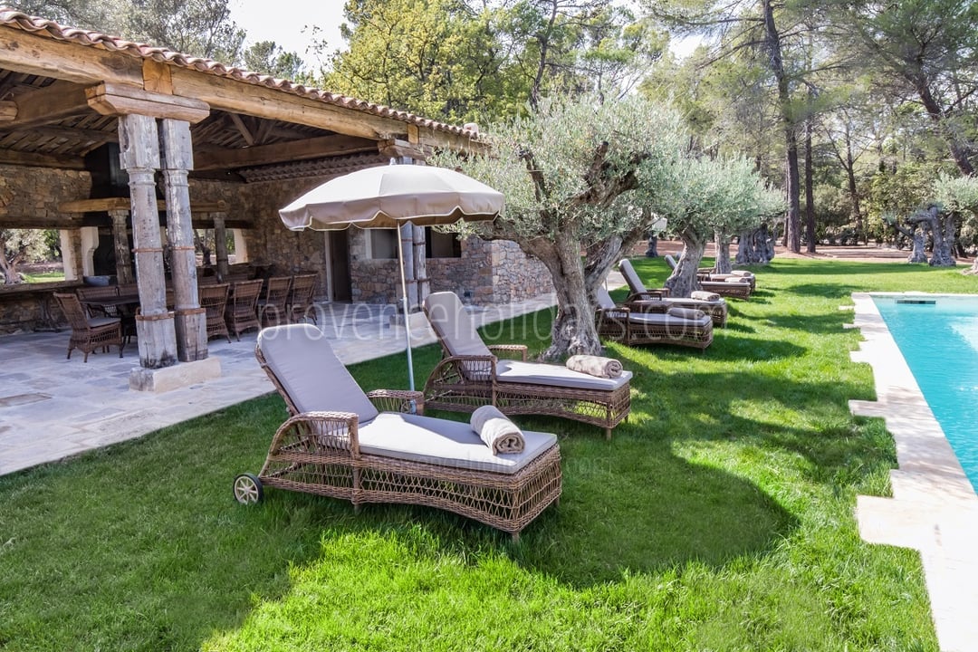 12 - Villa en Provence: Villa: Exterior