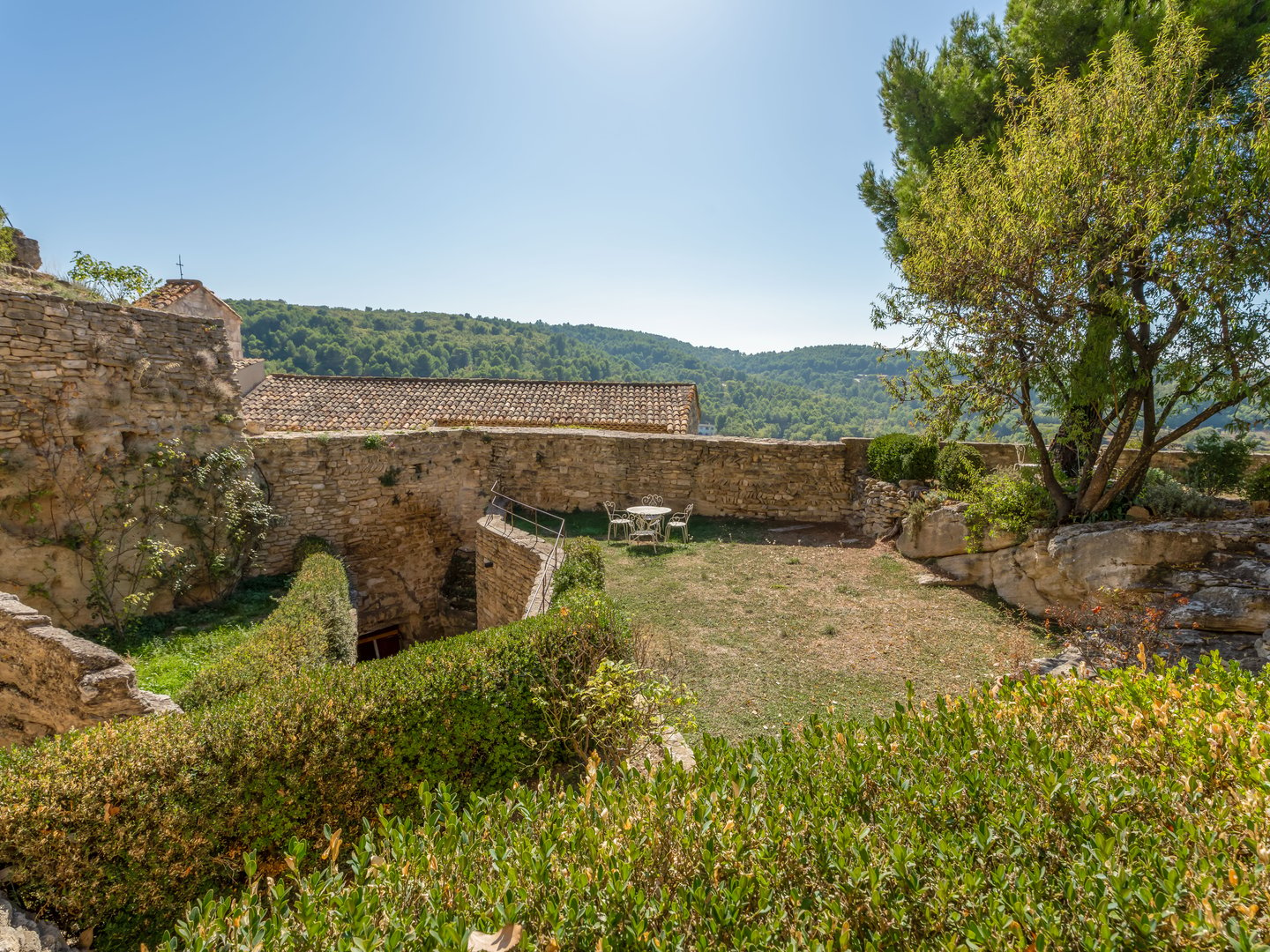 42 - Château de la Roque: Villa: Exterior