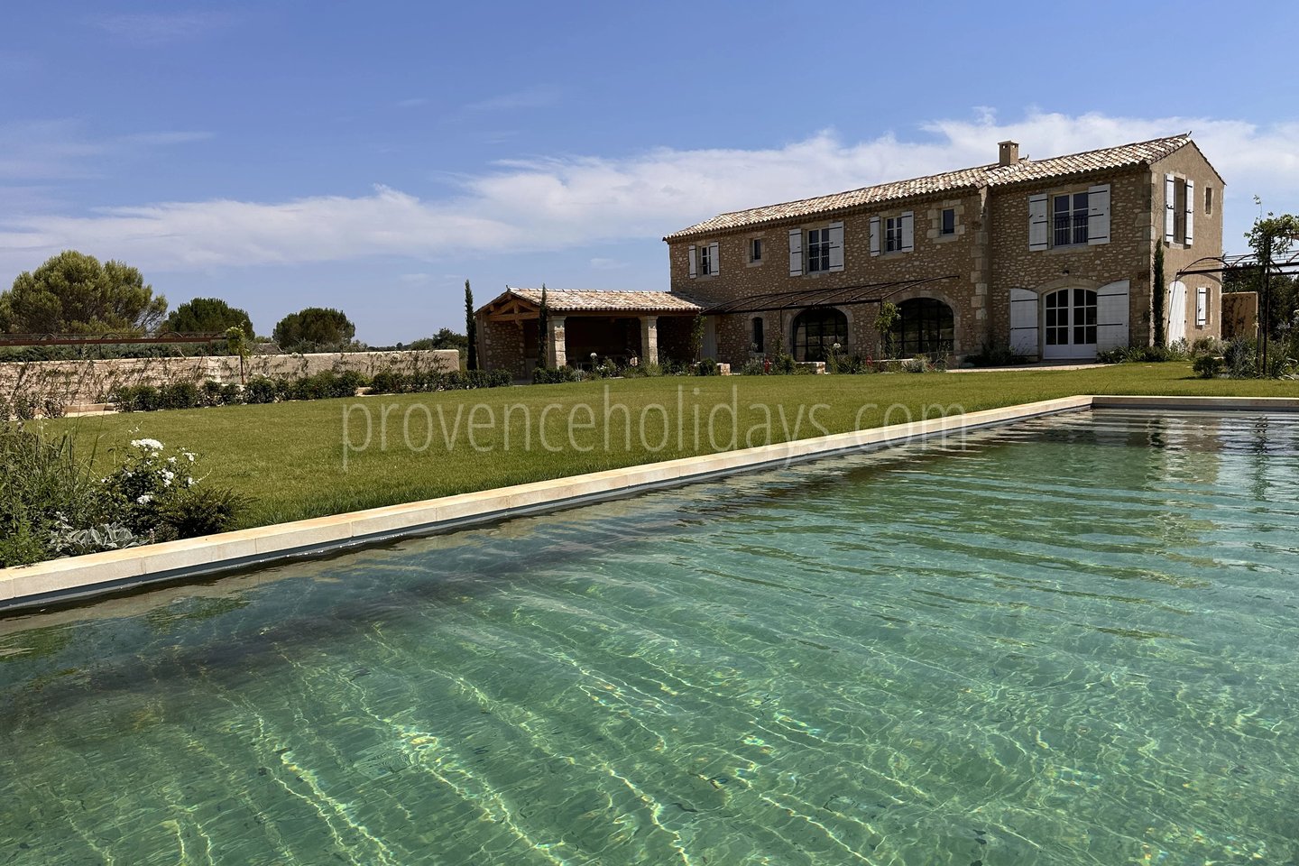 29 - Provençal mas in Eygalières: Villa: Exterior