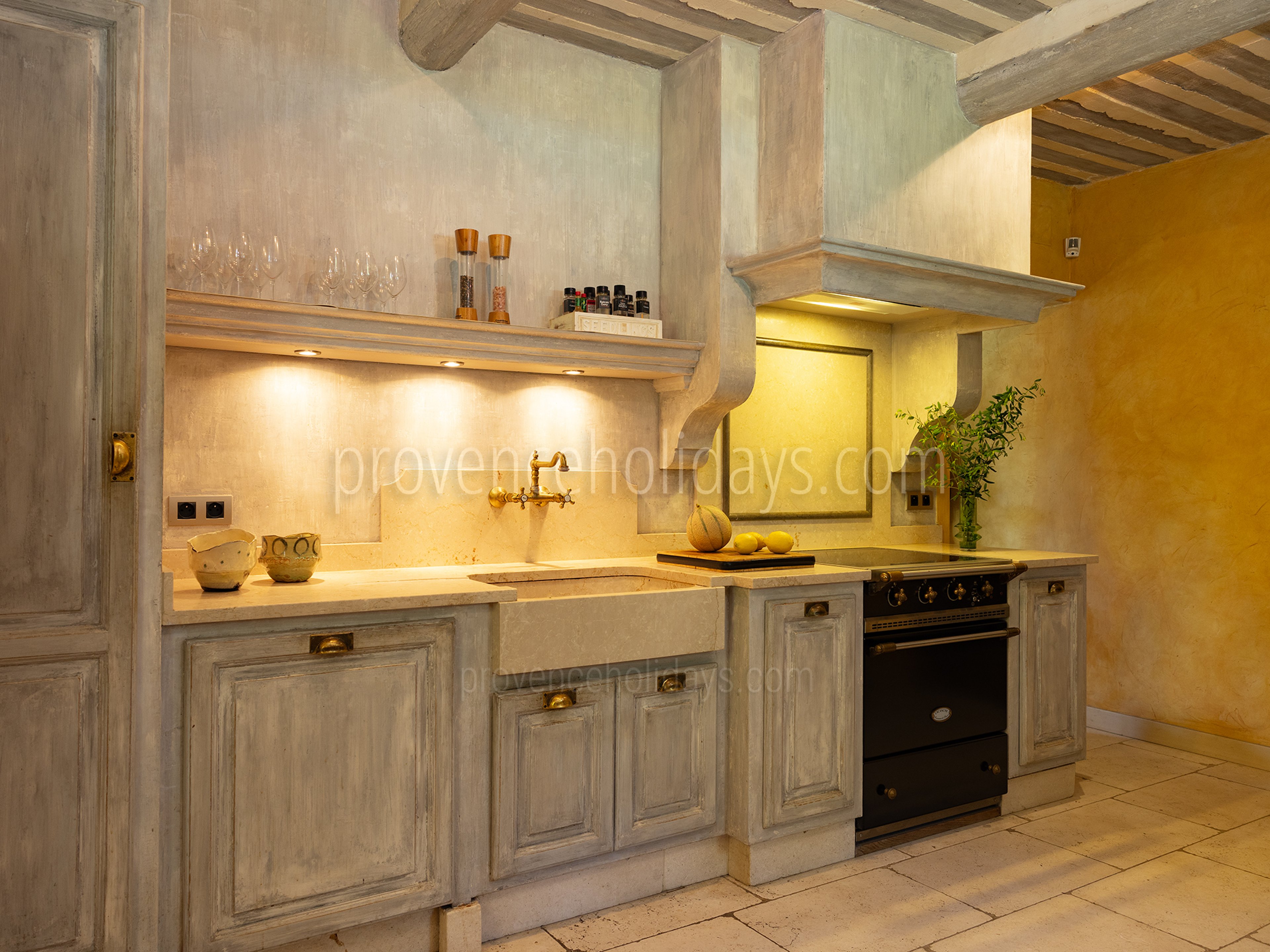 29 - Pine Lodge: Villa: Interior