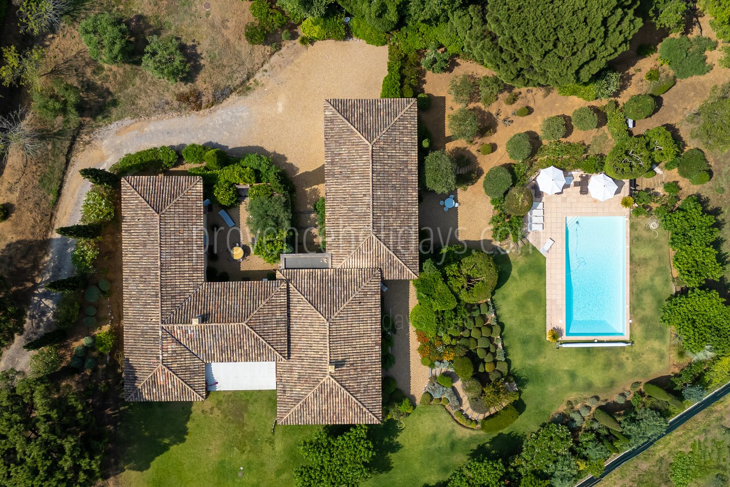 2 - Villa Serena: Villa: Exterior
