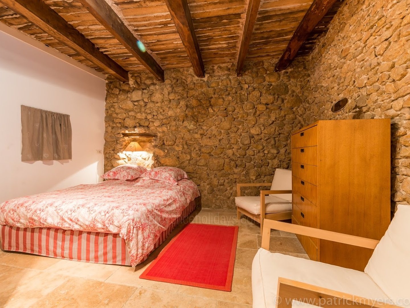 29 - Bastide du Luberon: Villa: Bedroom