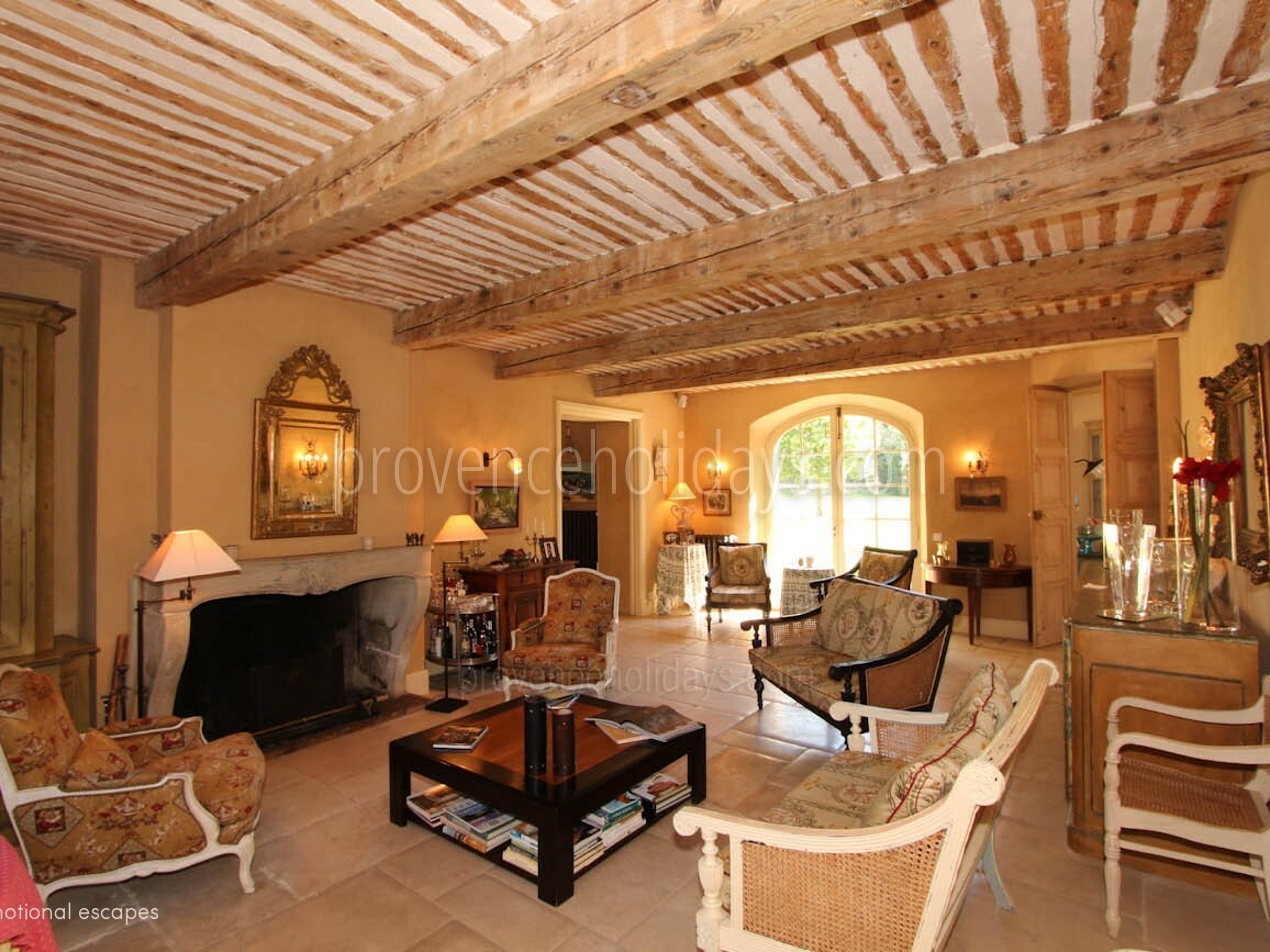 16 - Le Domaine des Cyprès: Villa: Interior