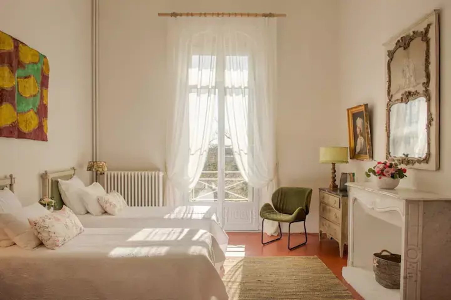 26 - Château de Nîmes: Villa: Bedroom