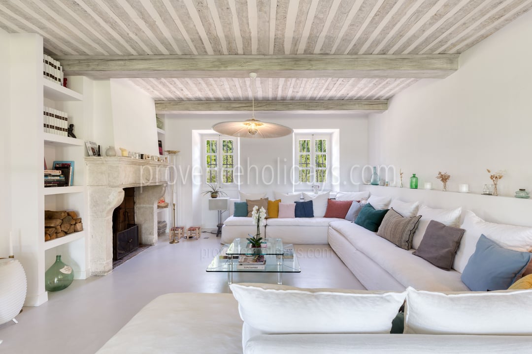 12 - Mas Province: Villa: Interior