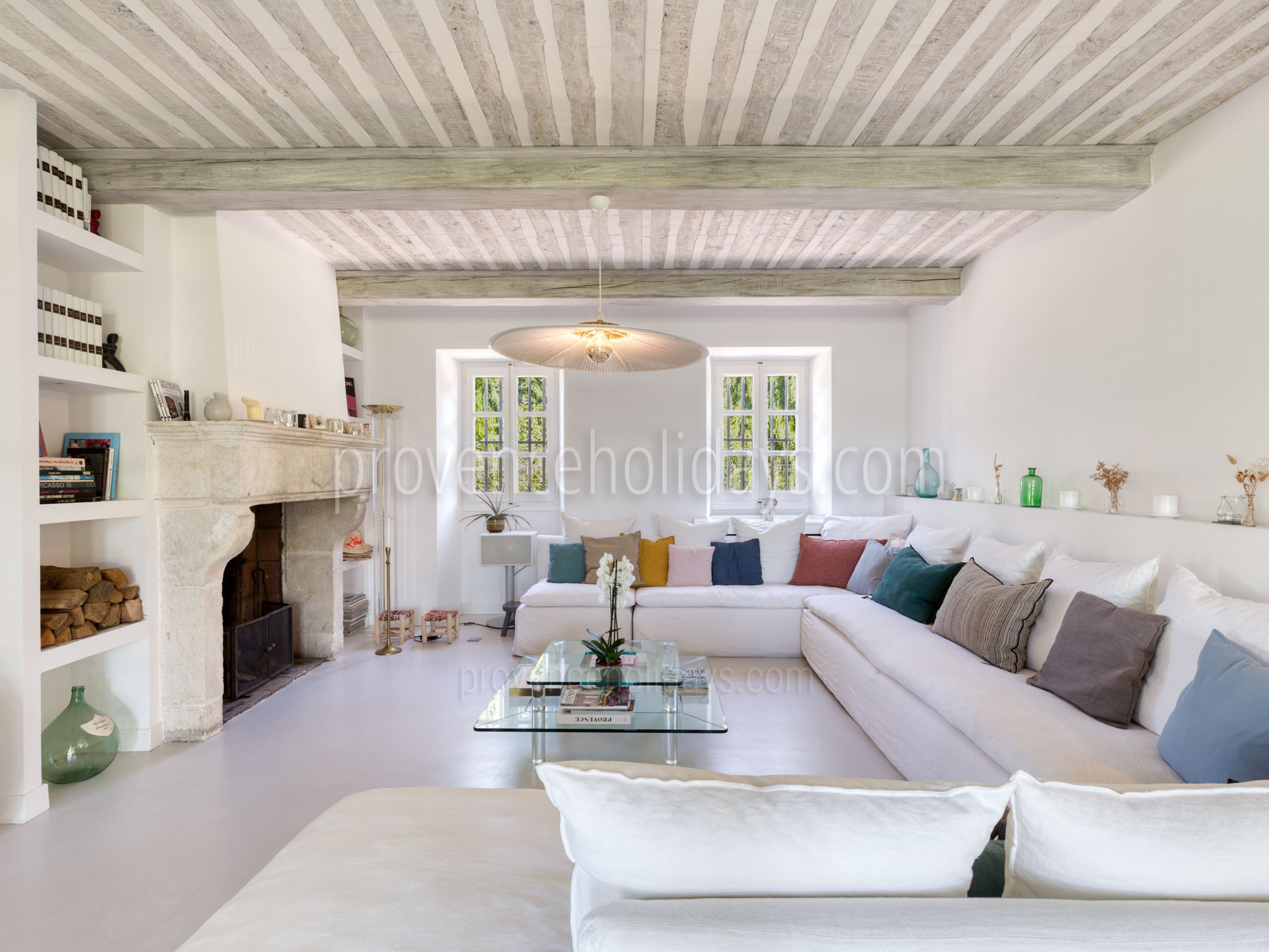 12 - Mas Province: Villa: Interior