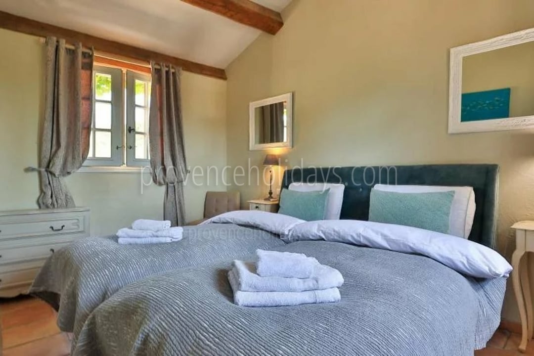 9 - Hameau des Sarments: Villa: Bedroom