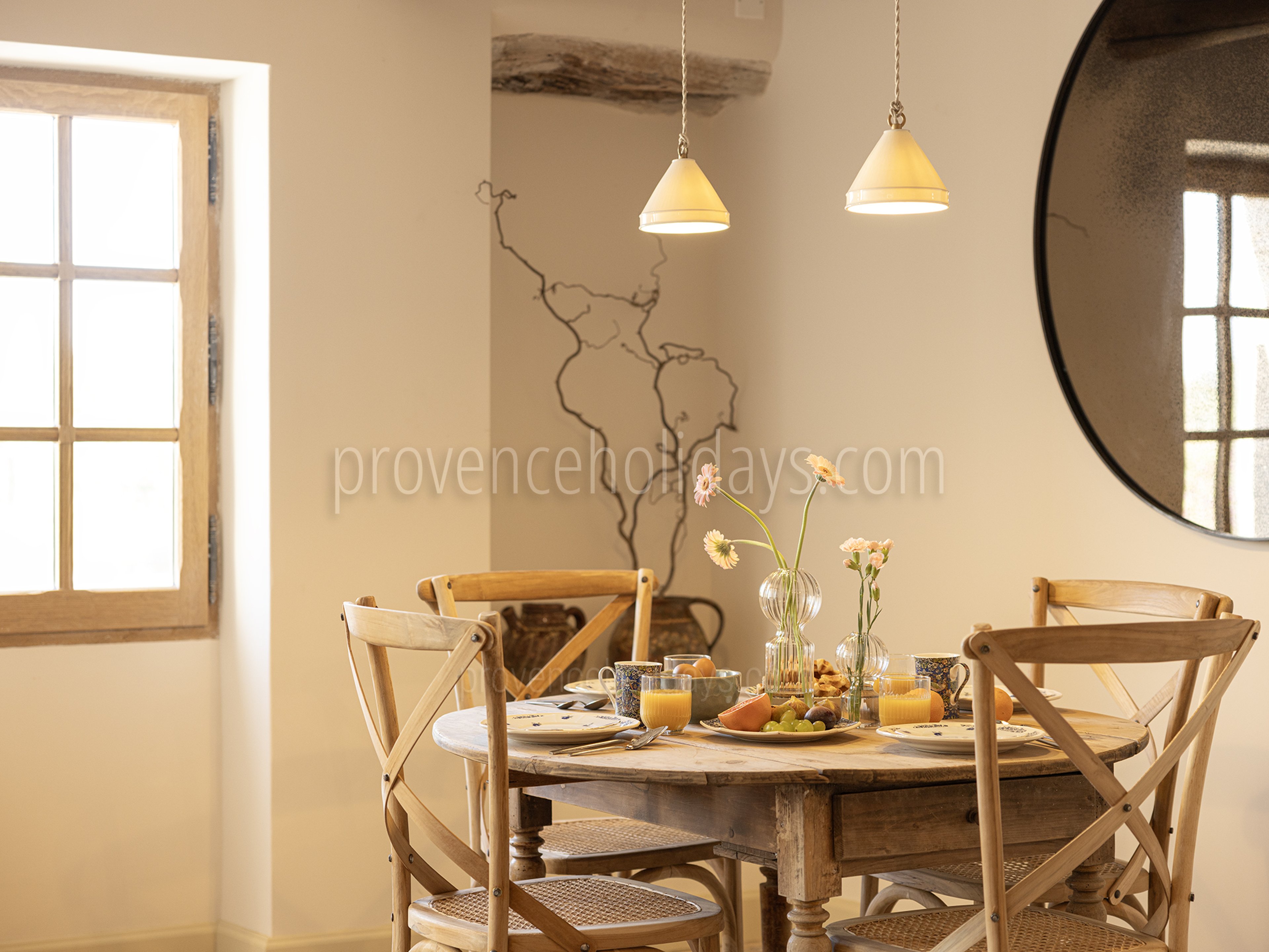 21 - Mas du Rocher: Villa: Interior