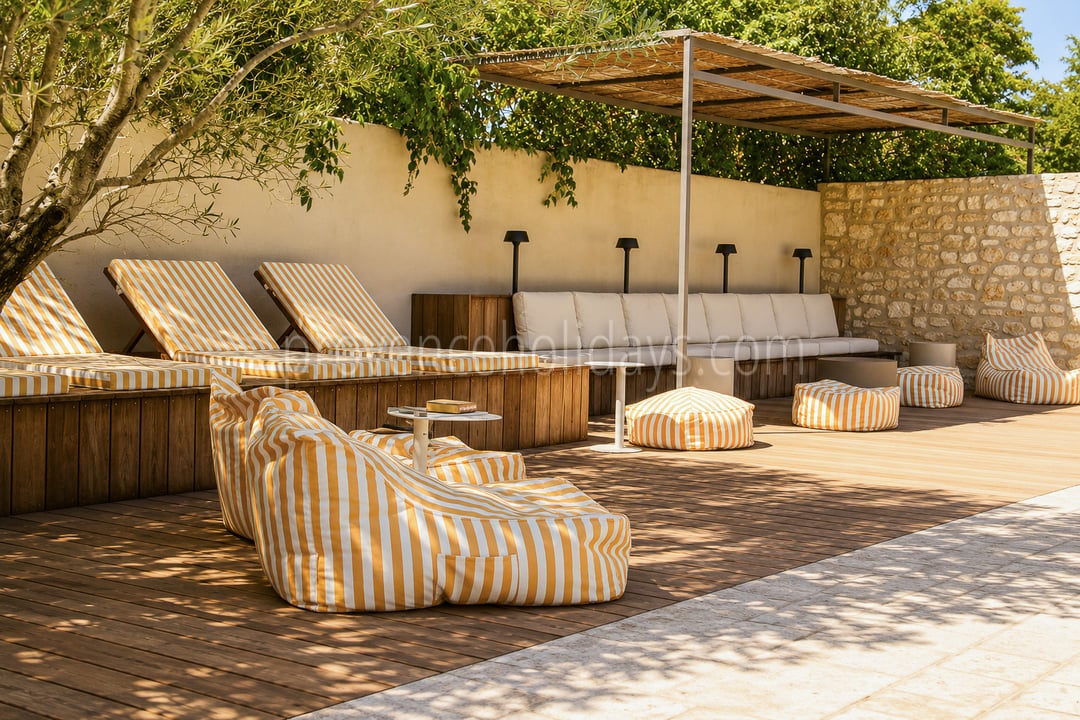 18 - Mas rénové à pied d\'Eygalières: Villa: Pool