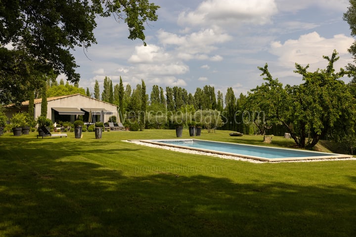 Villa with pool in Bonnieux