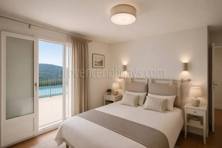 11 - Provençaalse villa in Cavalaire-sur-Mer: Villa: Bedroom