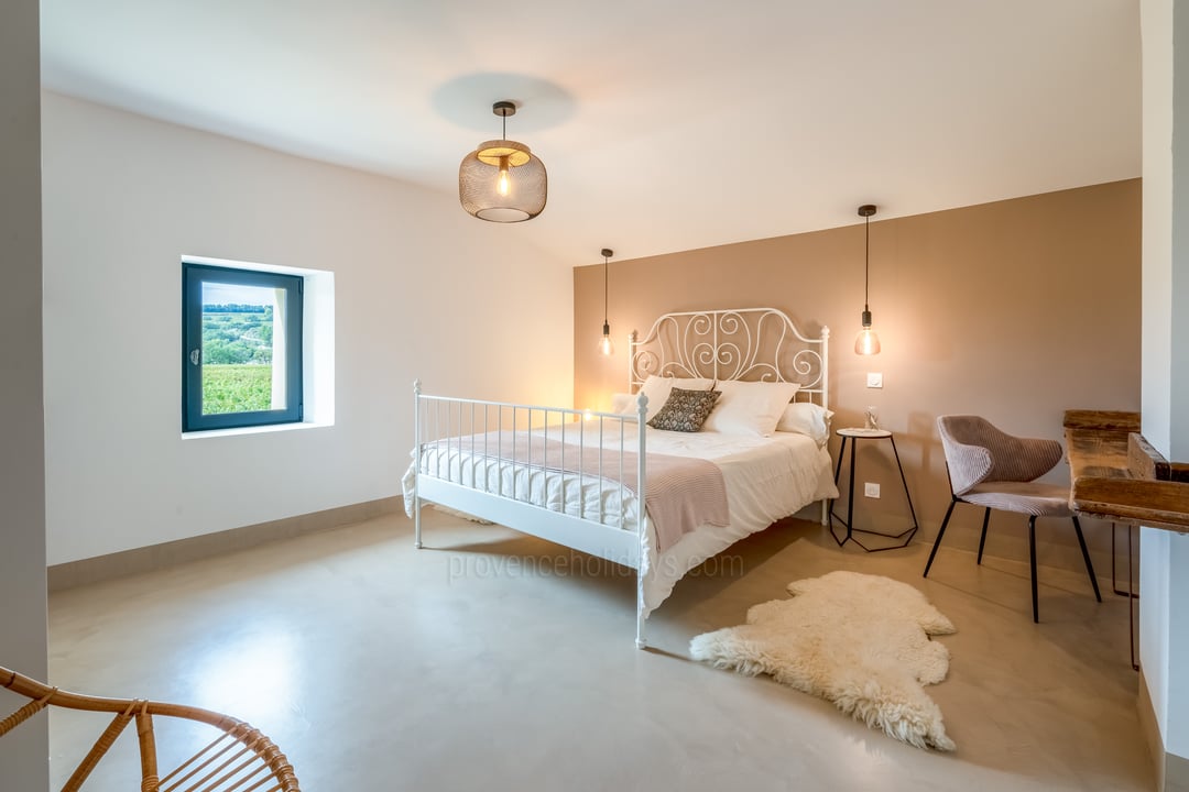 31 - Mas de Seguret: Villa: Interior