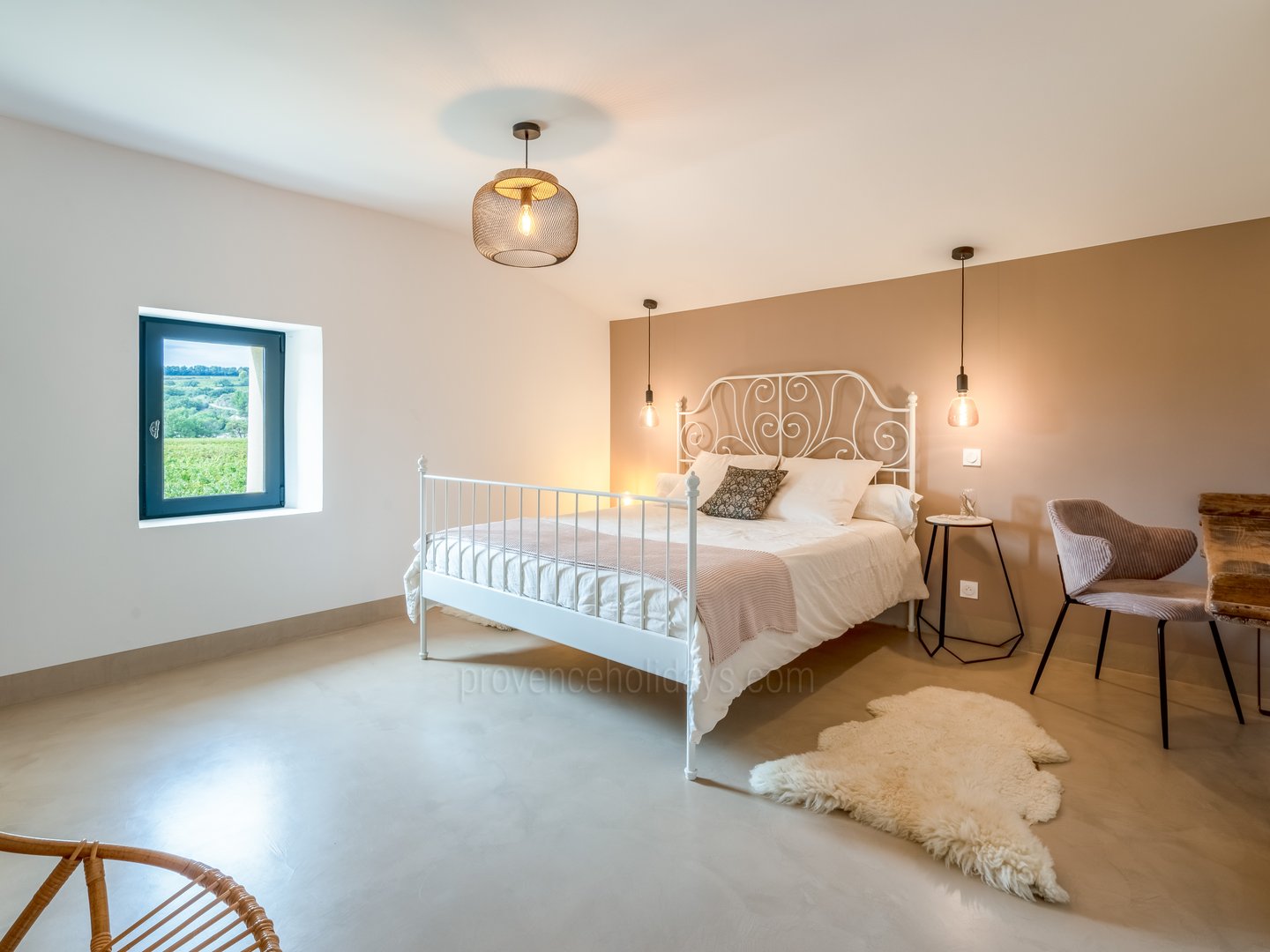 31 - Mas de Seguret: Villa: Interior