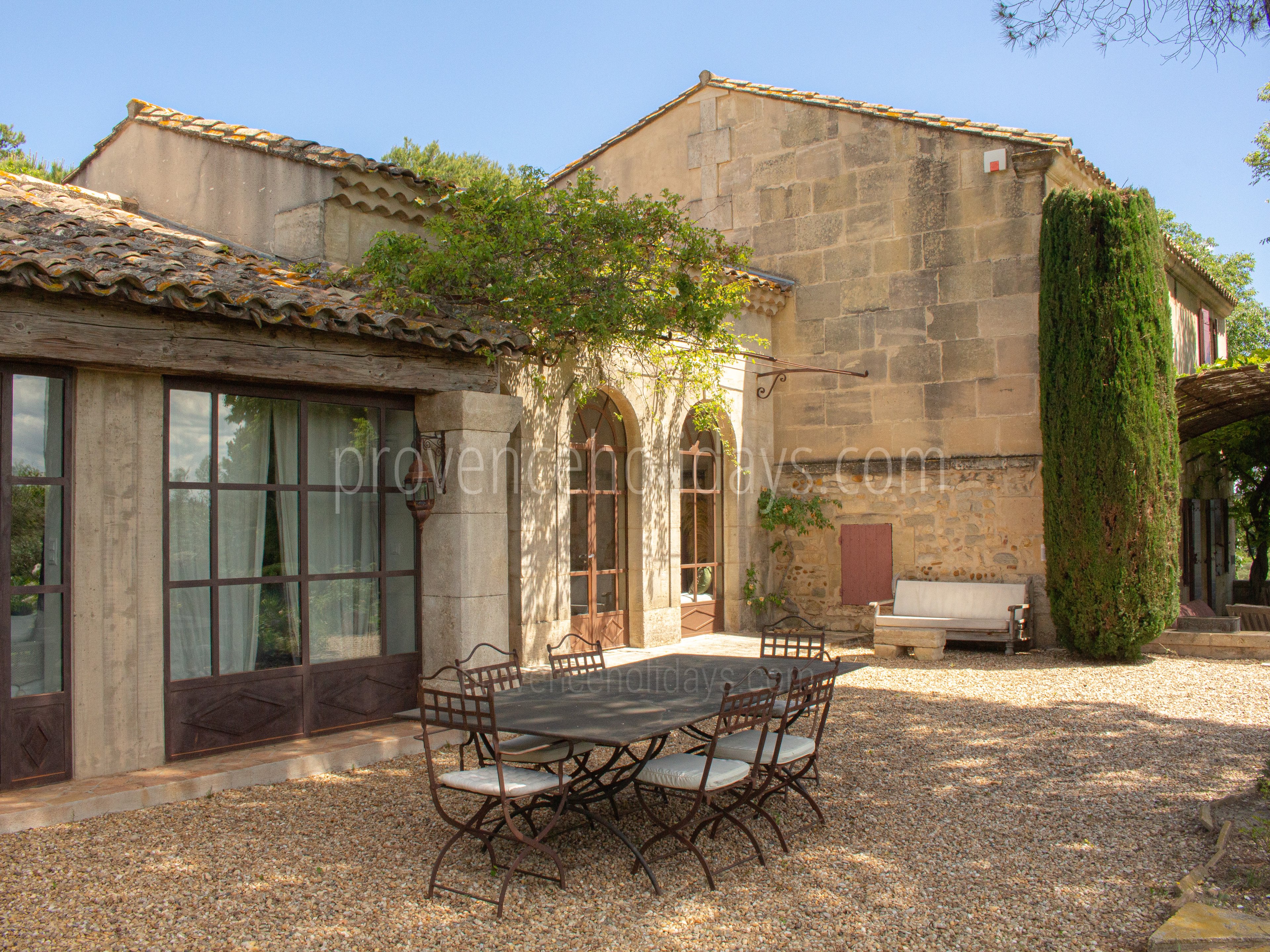 28 - Mas Coquelicot: Villa: Exterior