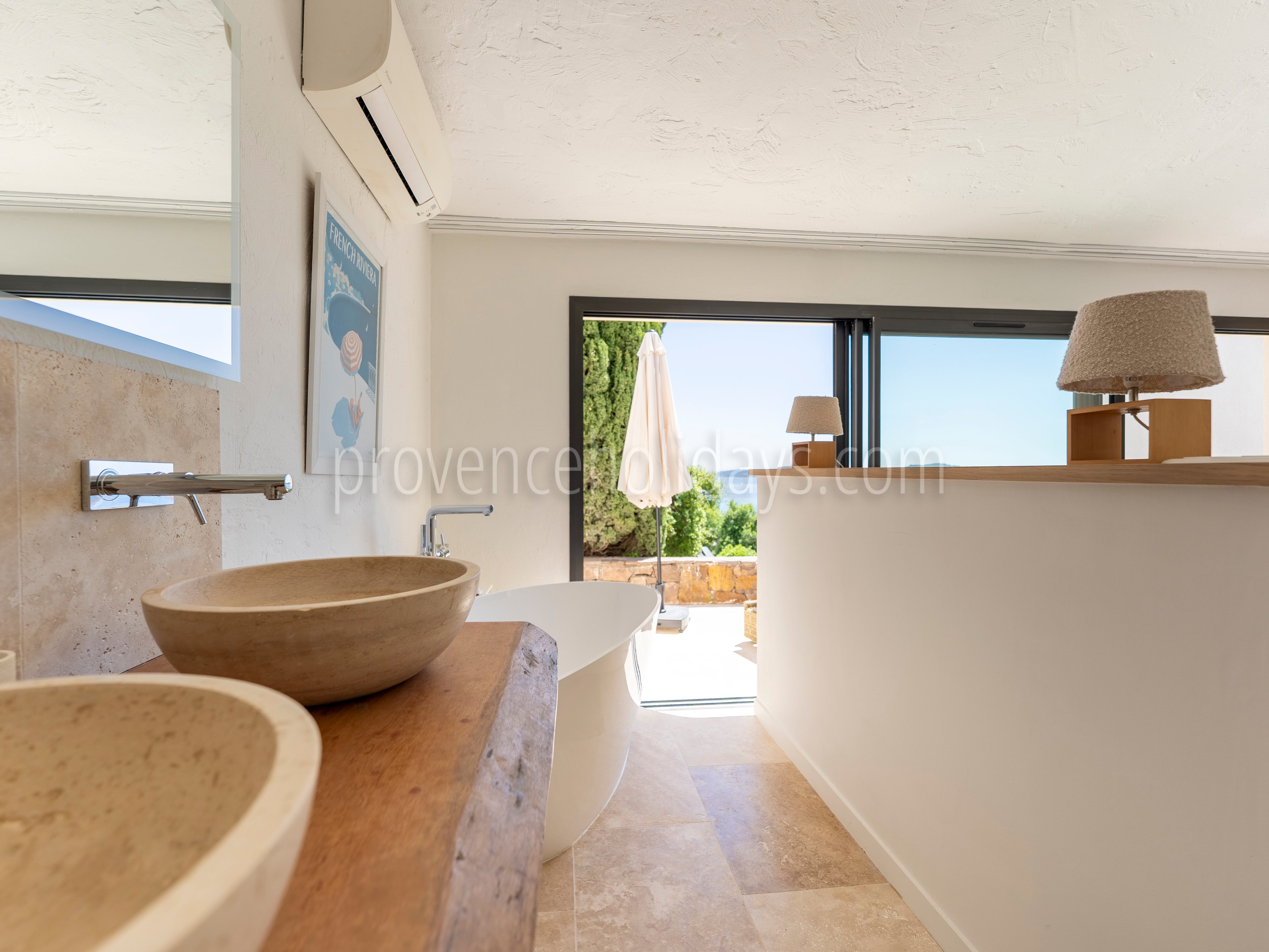 17 - Villa Lagon: Villa: Bathroom