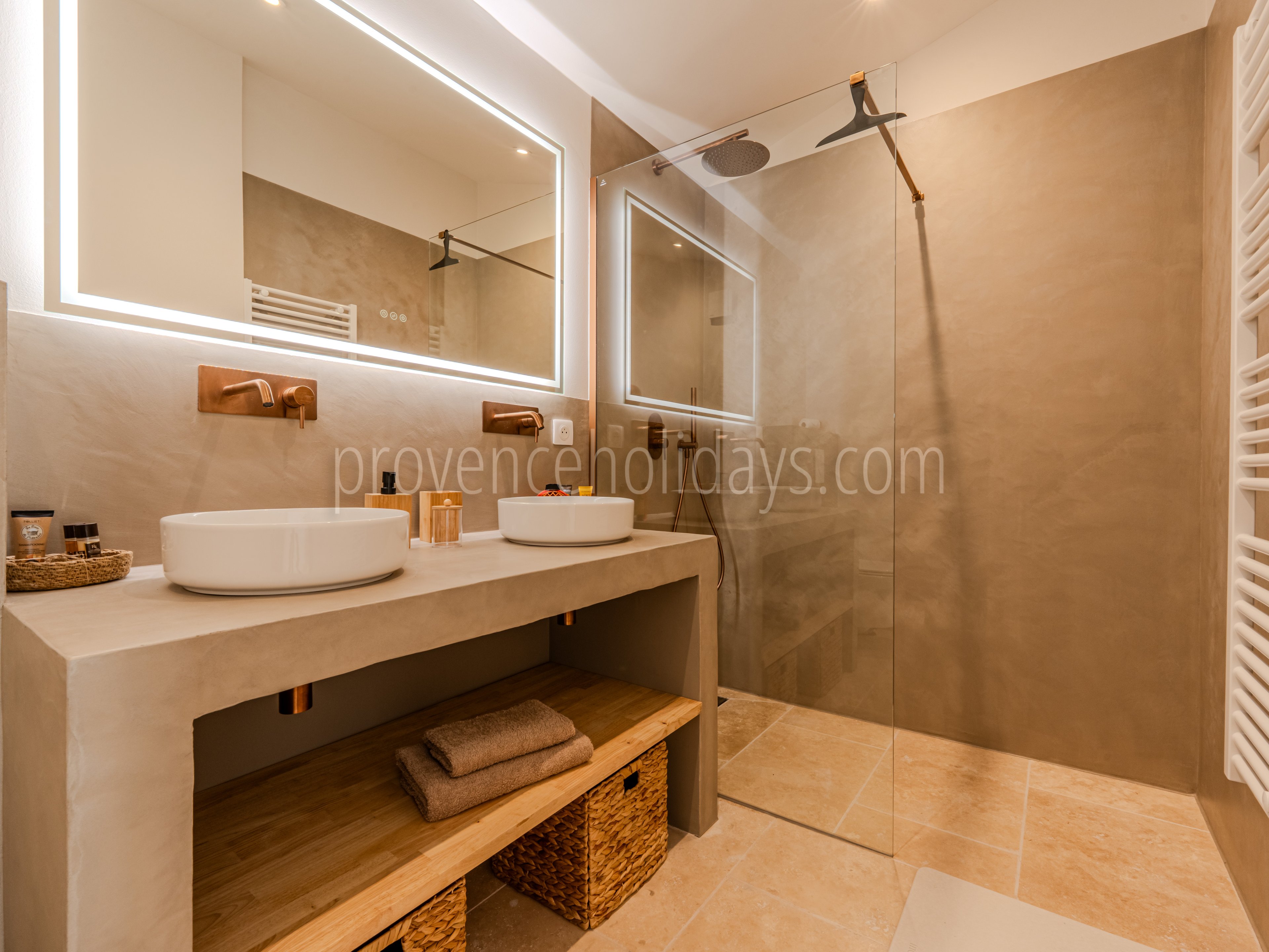 29 - Mas de la Rivière Secrète: Villa: Bathroom 2