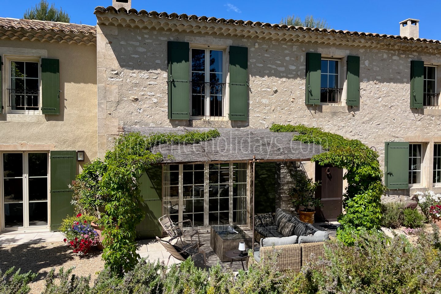53 - Le Mas de la Cabro: Villa: Exterior