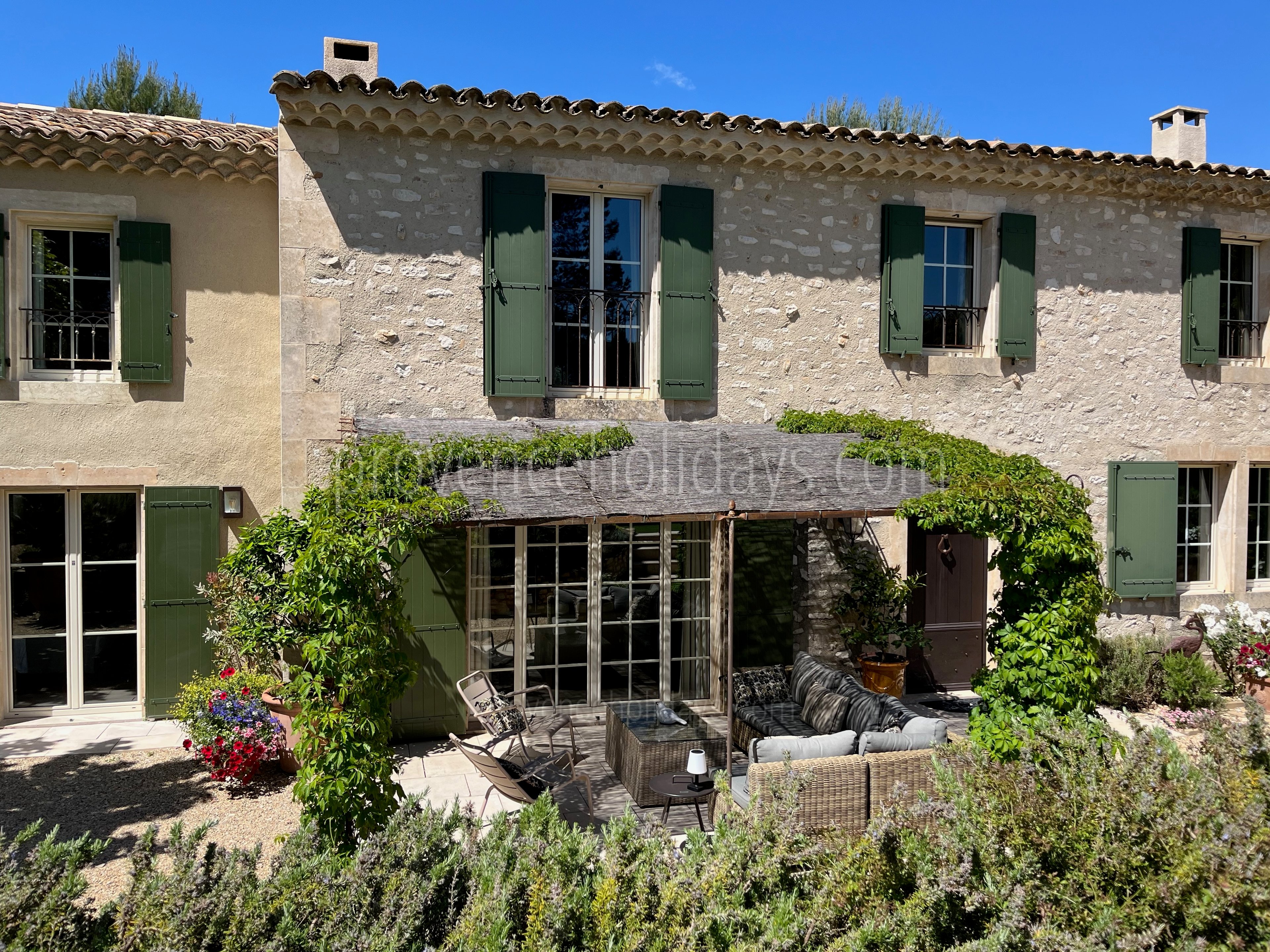 53 - Le Mas de la Cabro: Villa: Exterior