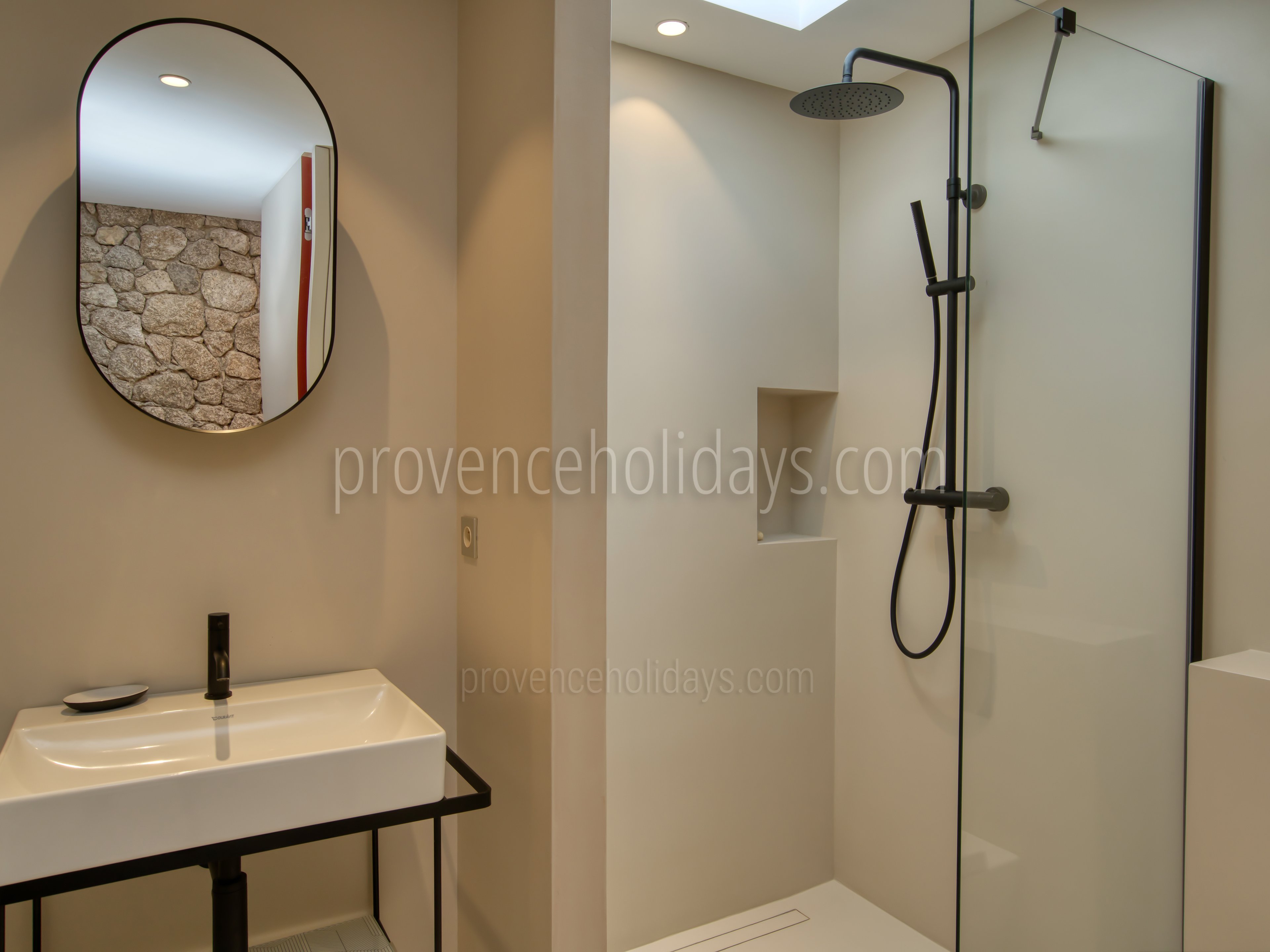 17 - Refuge d\'Azur: Villa: Bathroom
