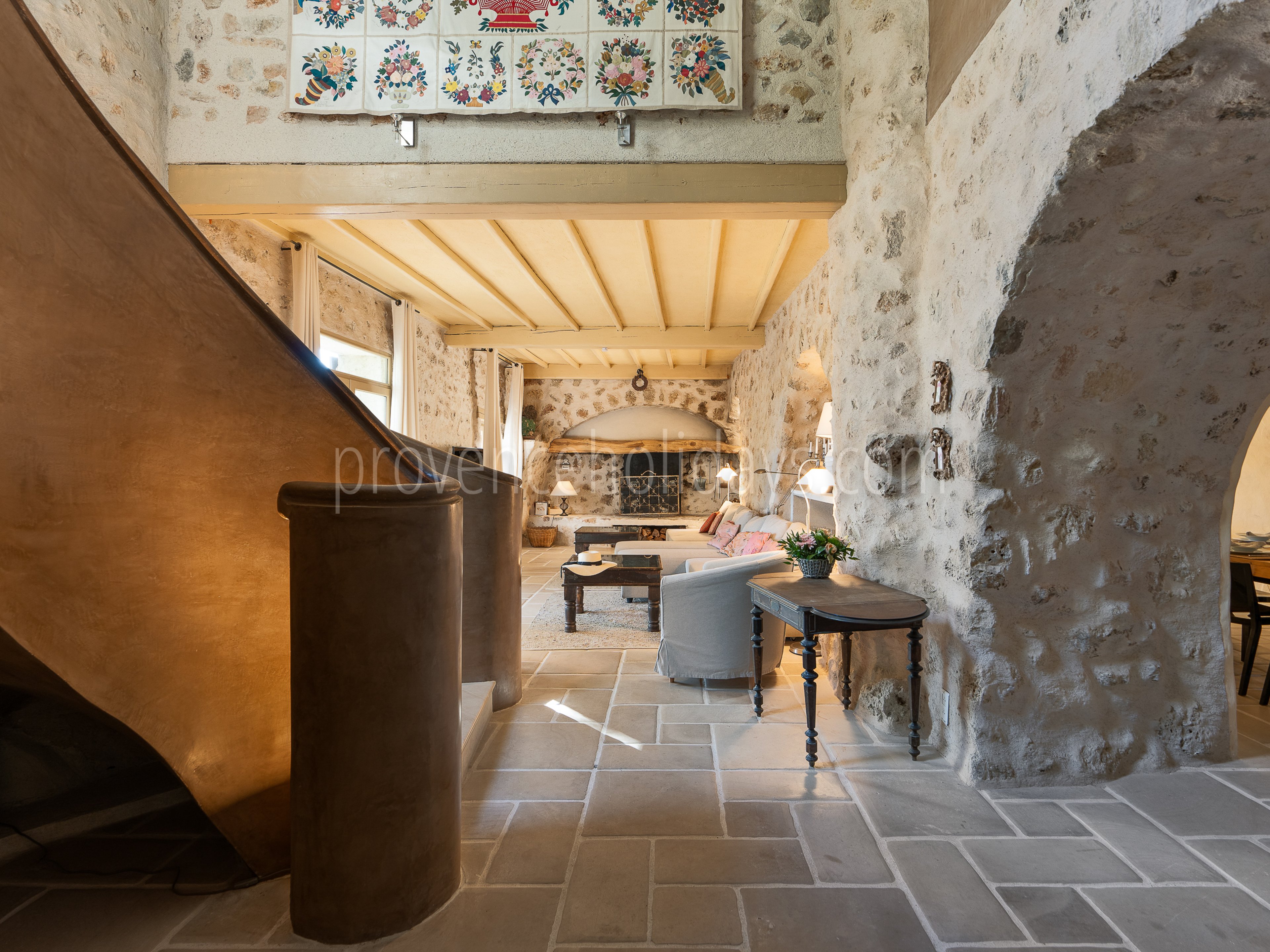 32 - Domaine Three Lakes: Villa: Interior