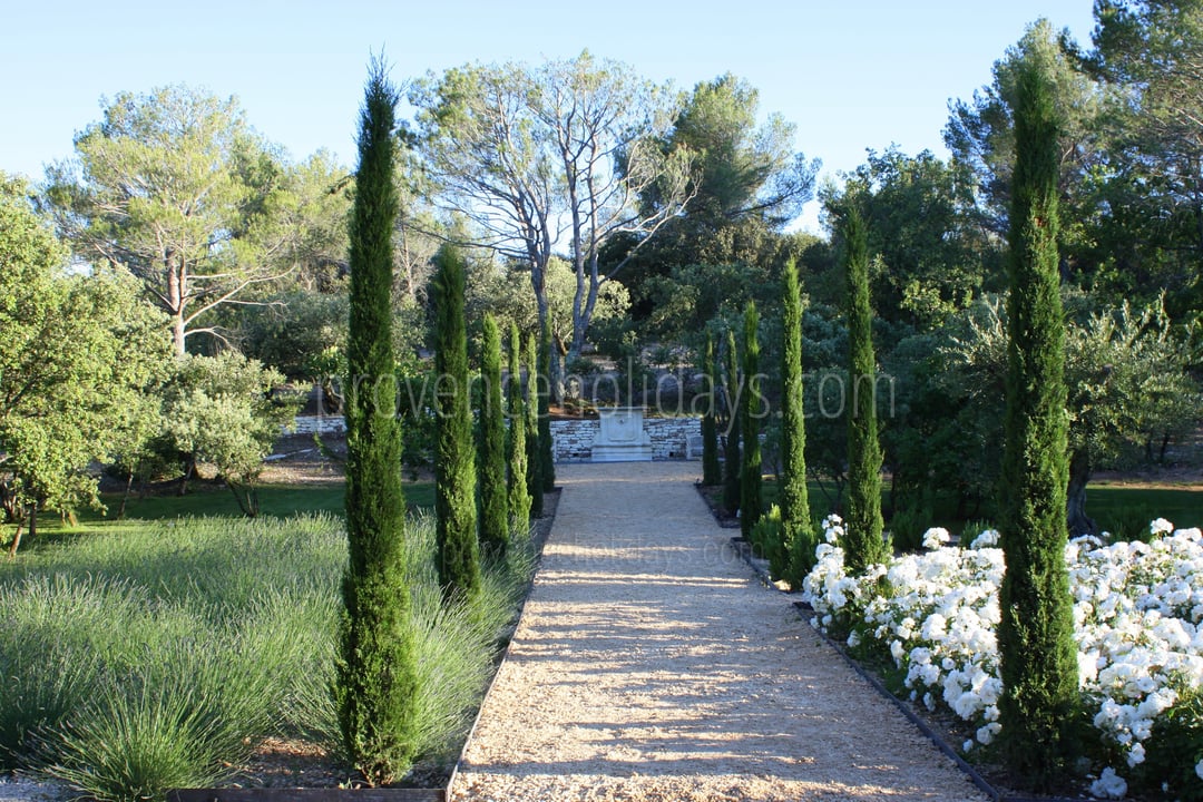 5 - Le Mas de la Pinède: Villa: Exterior