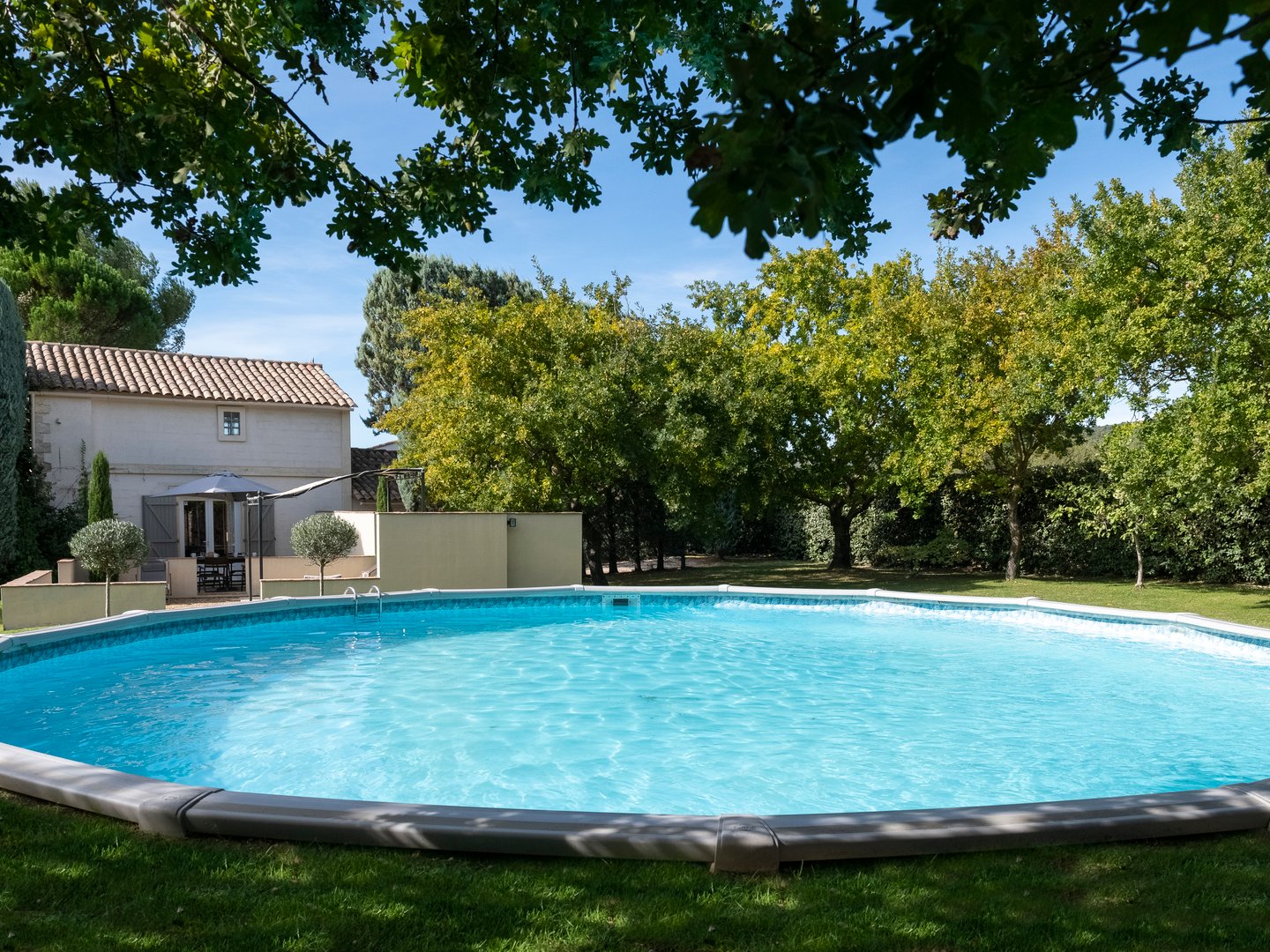 17 - Domaine de Joucas: Villa: Pool