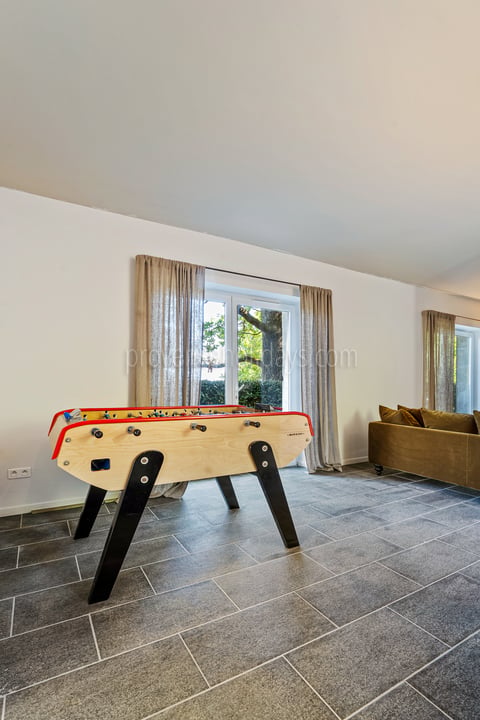 56 - Domaine des Pierres: Villa: Interior