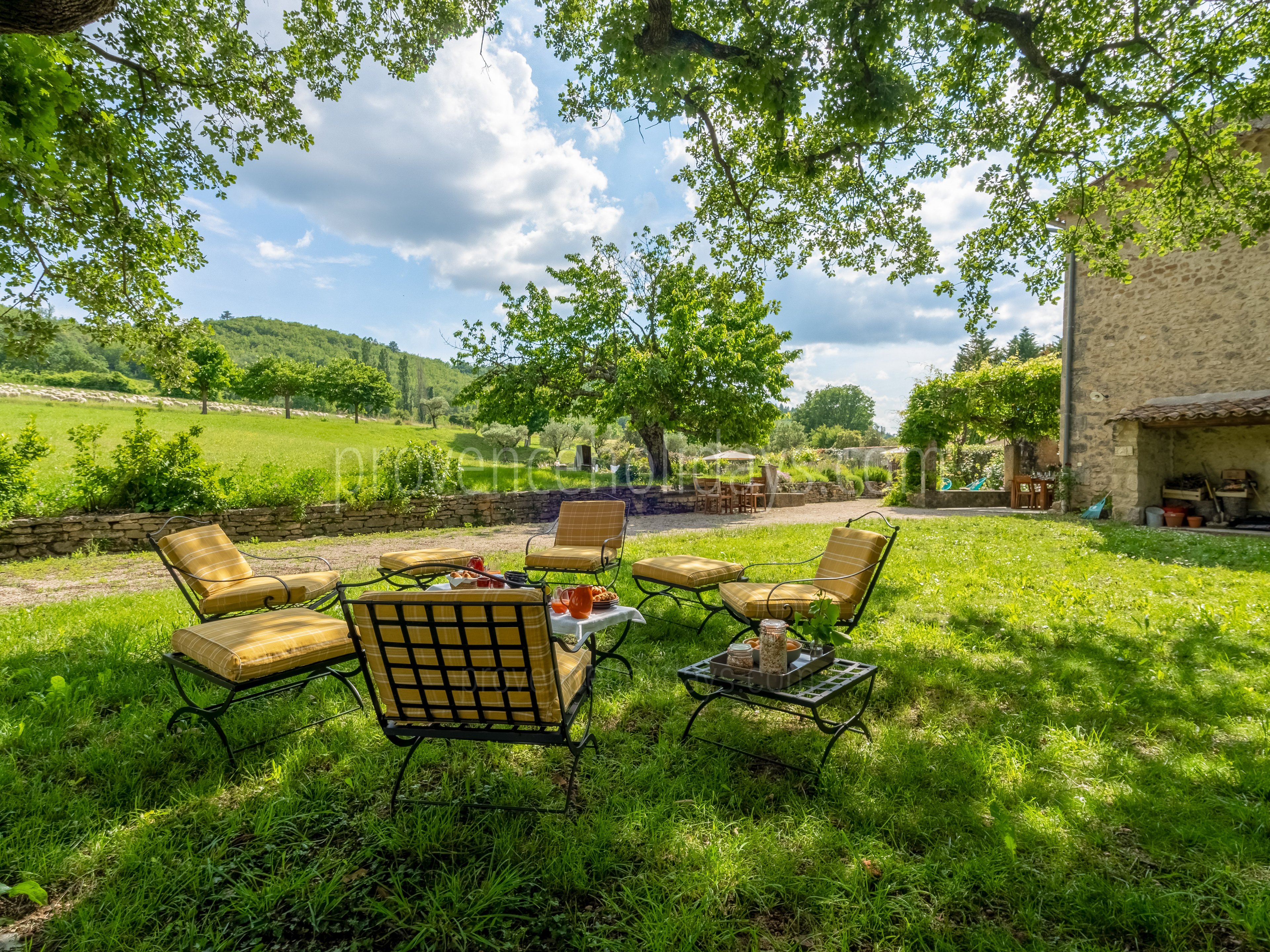 20 - La Bastide Neuve: Villa: Exterior