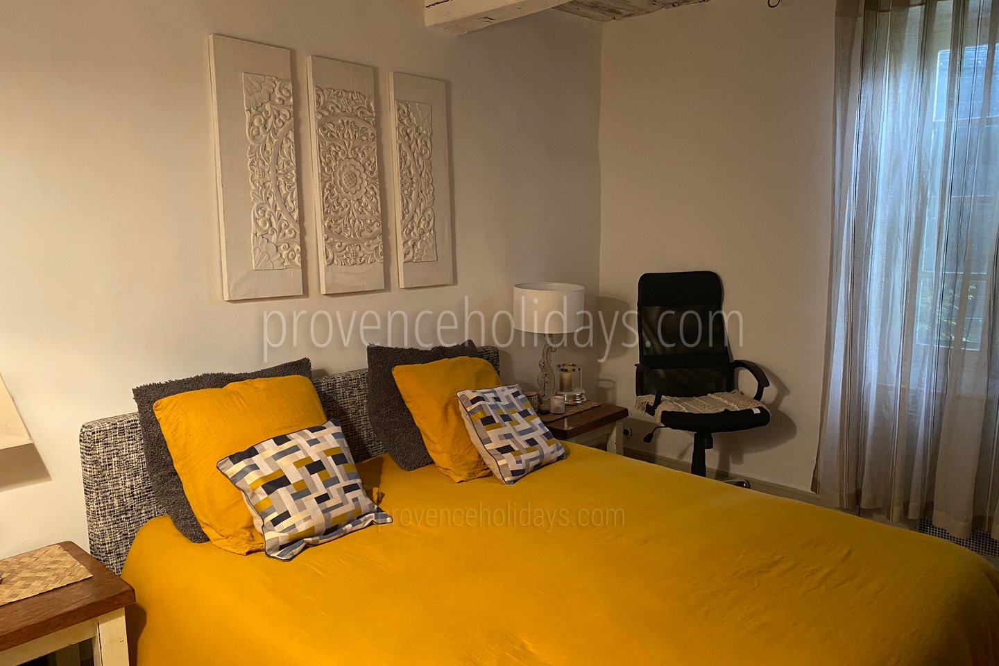 15 - Mas des Couroulous: Villa: Interior