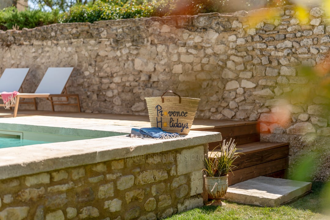 16 - La Vieille Grange: Villa: Exterior