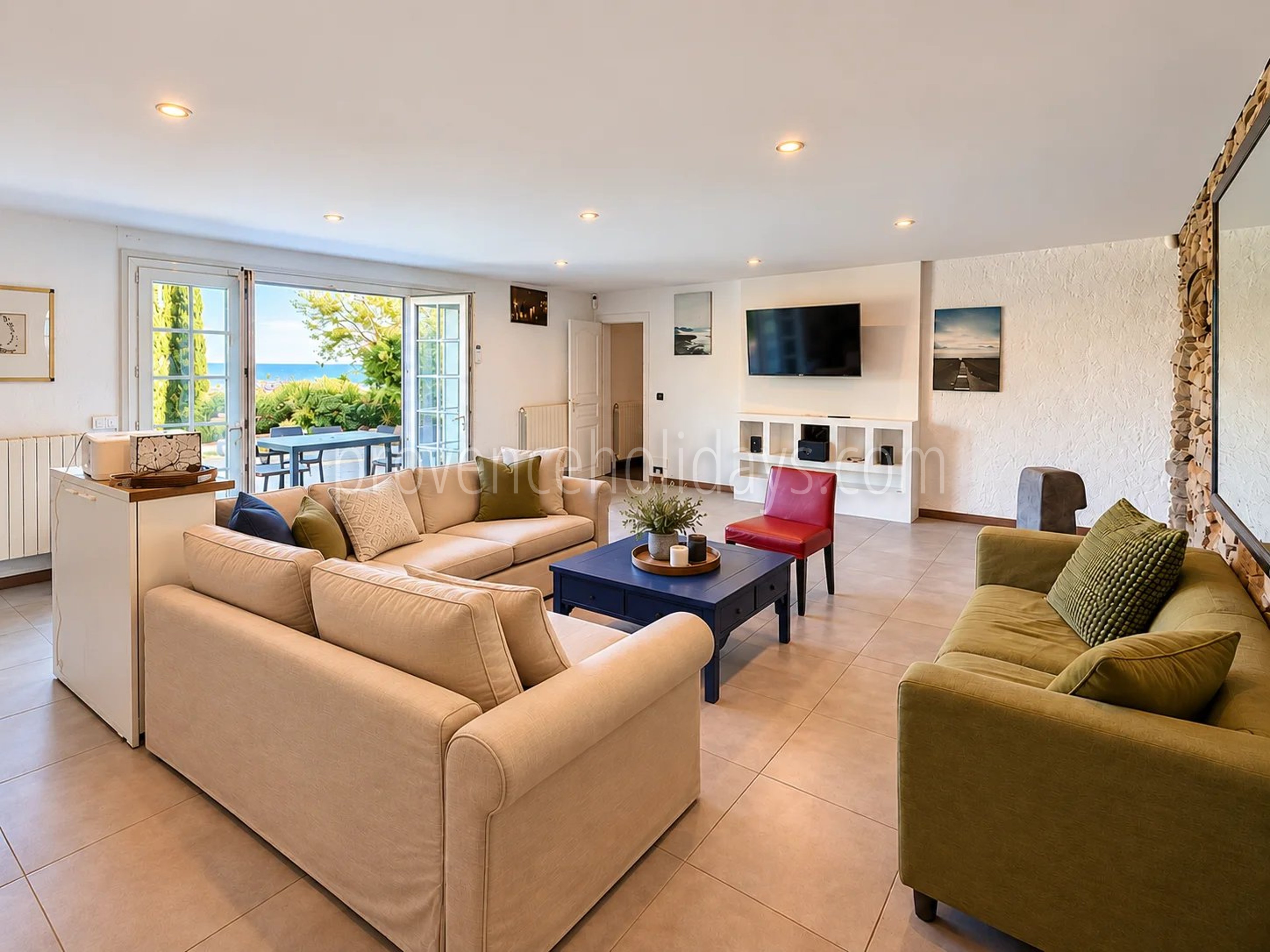 3 - Villa mit Meerblick in Cavalaire-sur-Mer: Villa: Interior