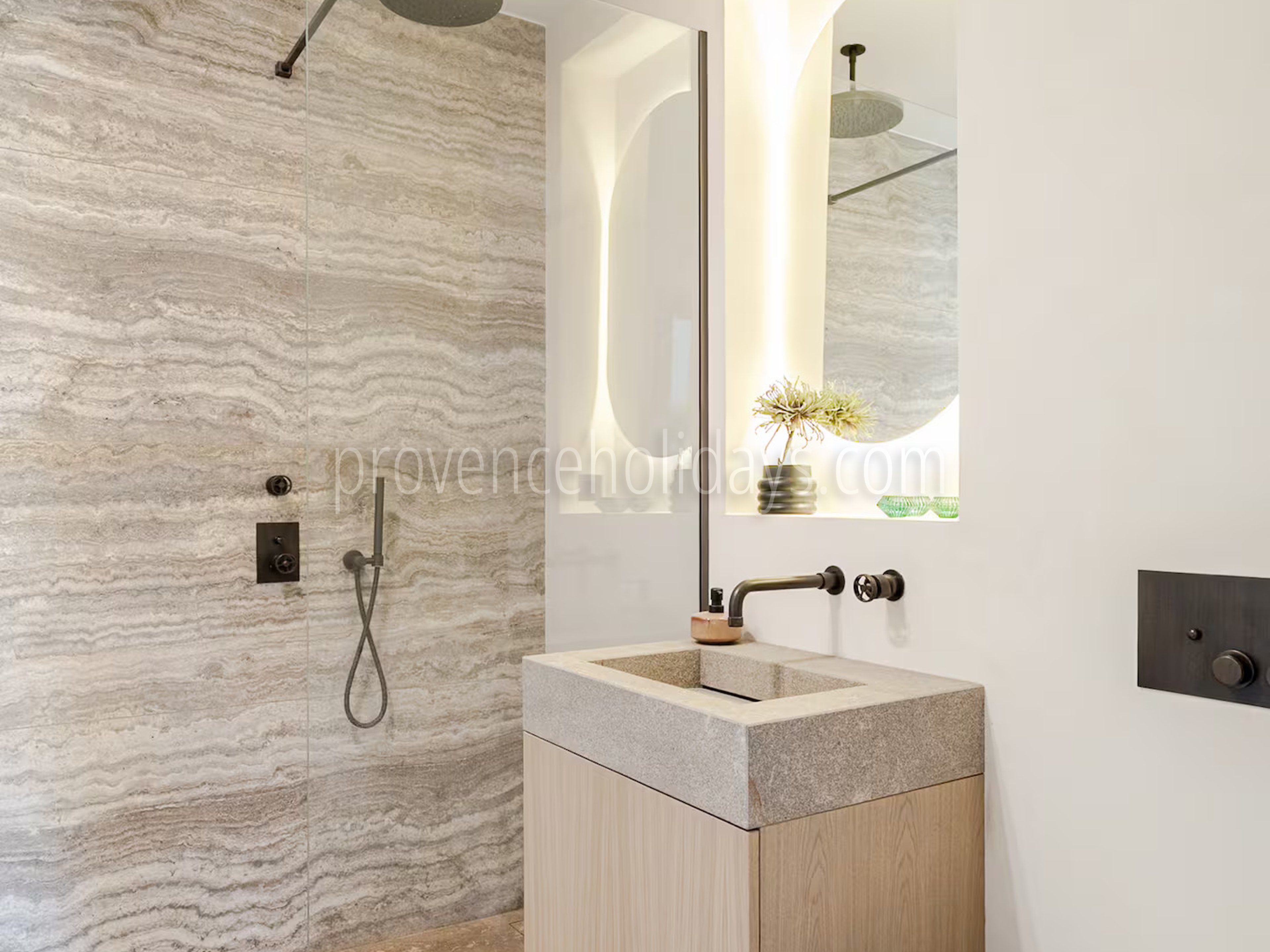 27 - Villa Elite: Villa: Bathroom