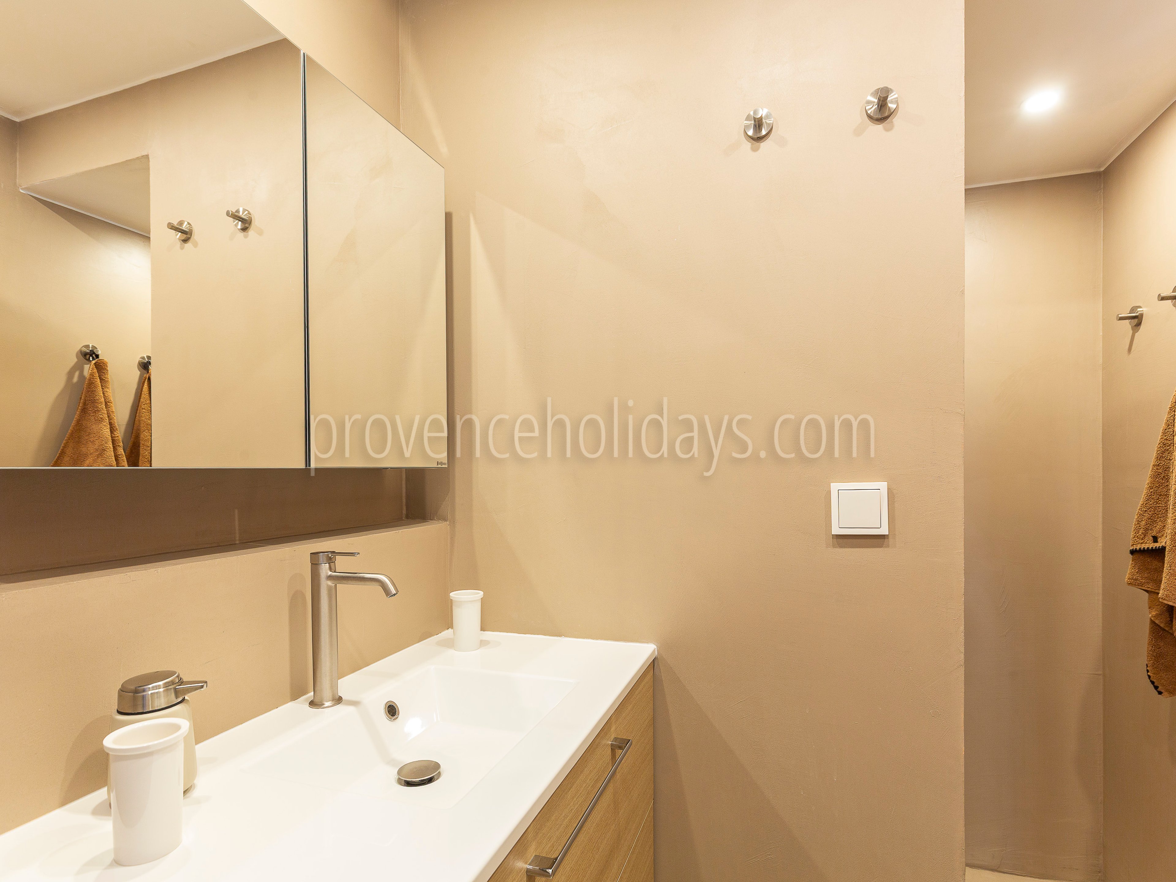 23 - Le Mas de la Terre Rouge: Villa: Bathroom 1