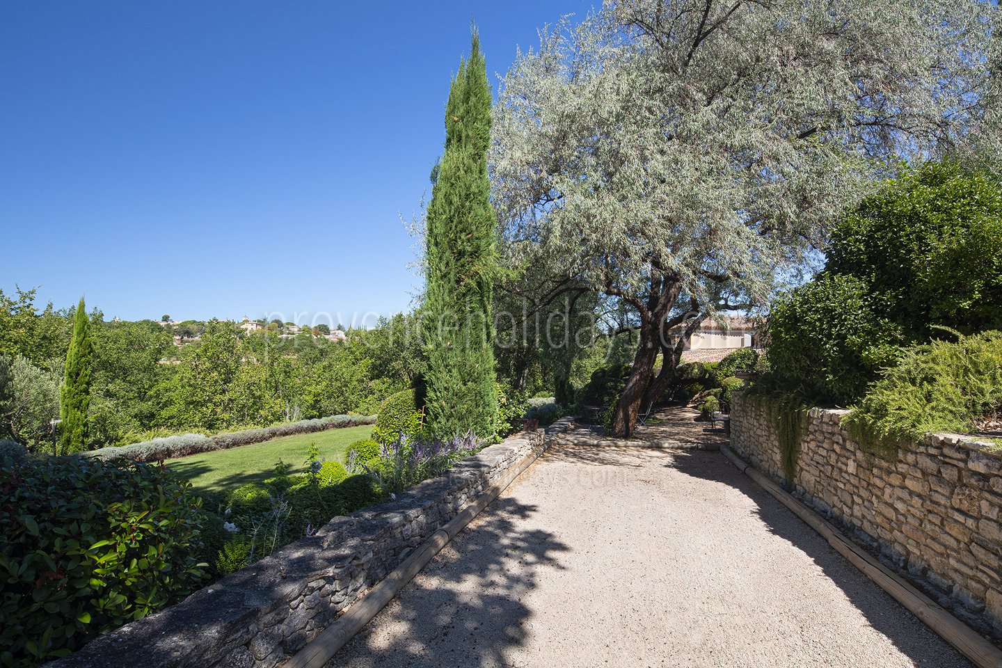 19 - Mas Goult: Villa: Exterior