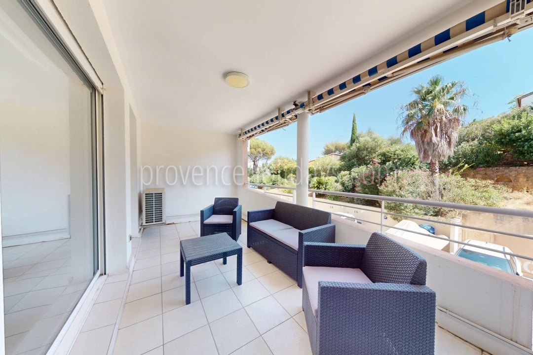 45 - Appartement in Cavalaire-sur-Mer: Villa: Exterior