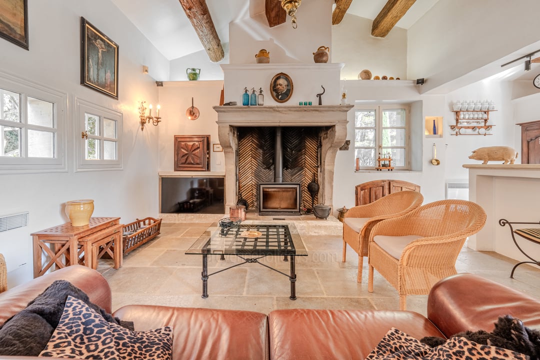 13 - Bastide des Cyprès: Villa: Interior