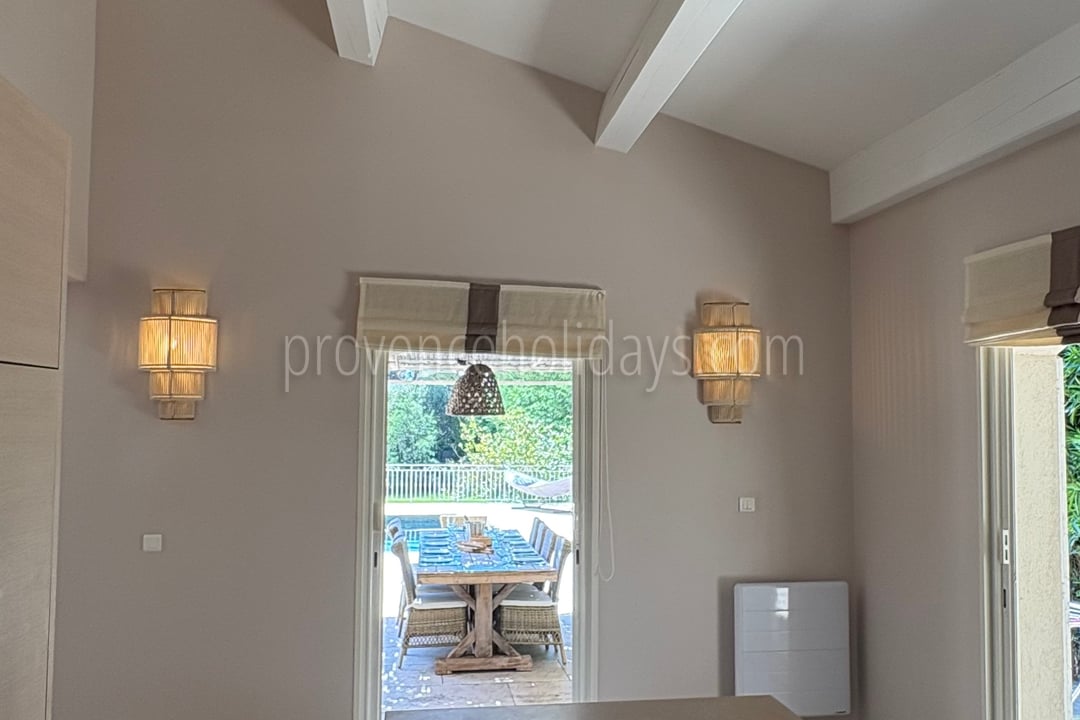 11 - Le Mas des Lys: Villa: Interior