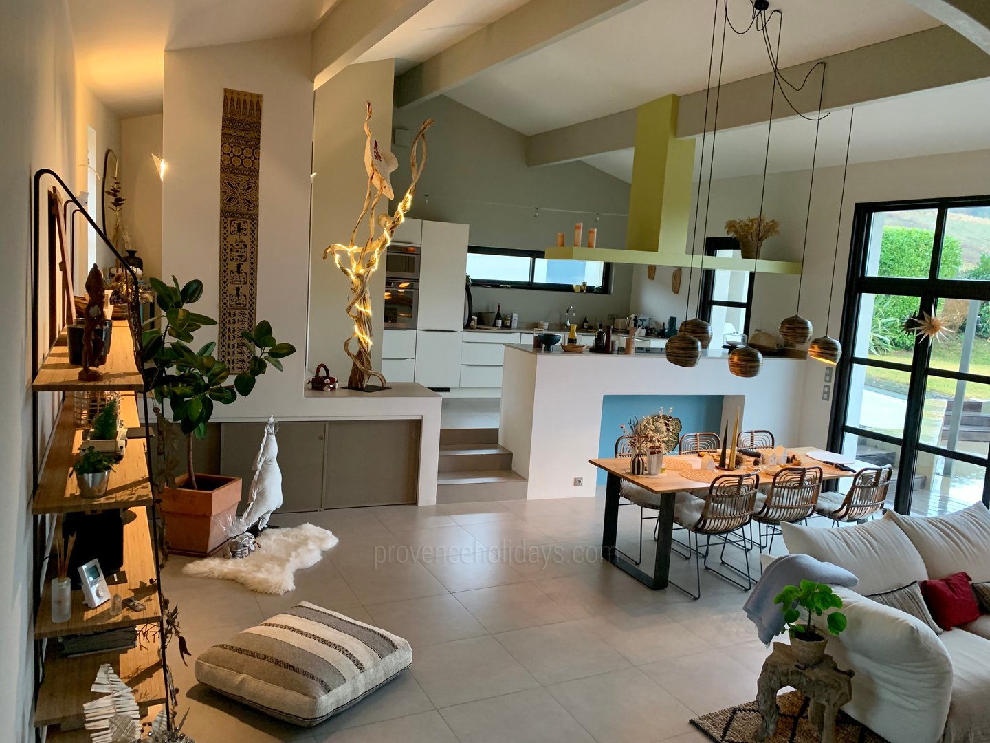 11 - Le Mas du Vallon: Villa: Interior