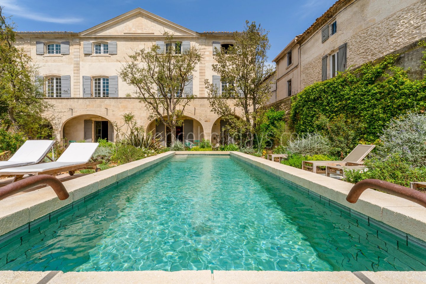 14 - Restored residence in Saint-Rémy-de-Provence: Villa: Pool