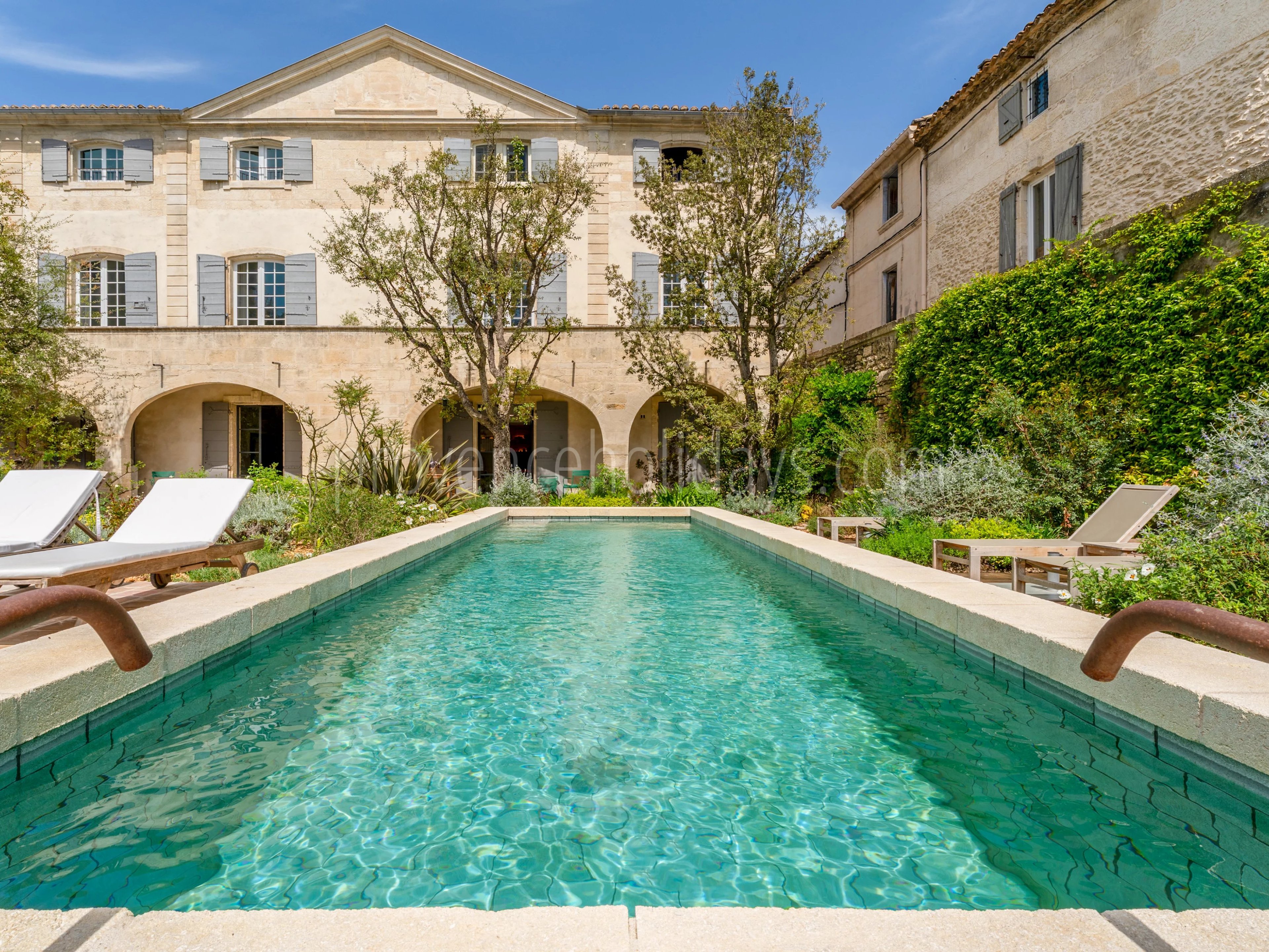 14 - Restored residence in Saint-Rémy-de-Provence: Villa: Pool