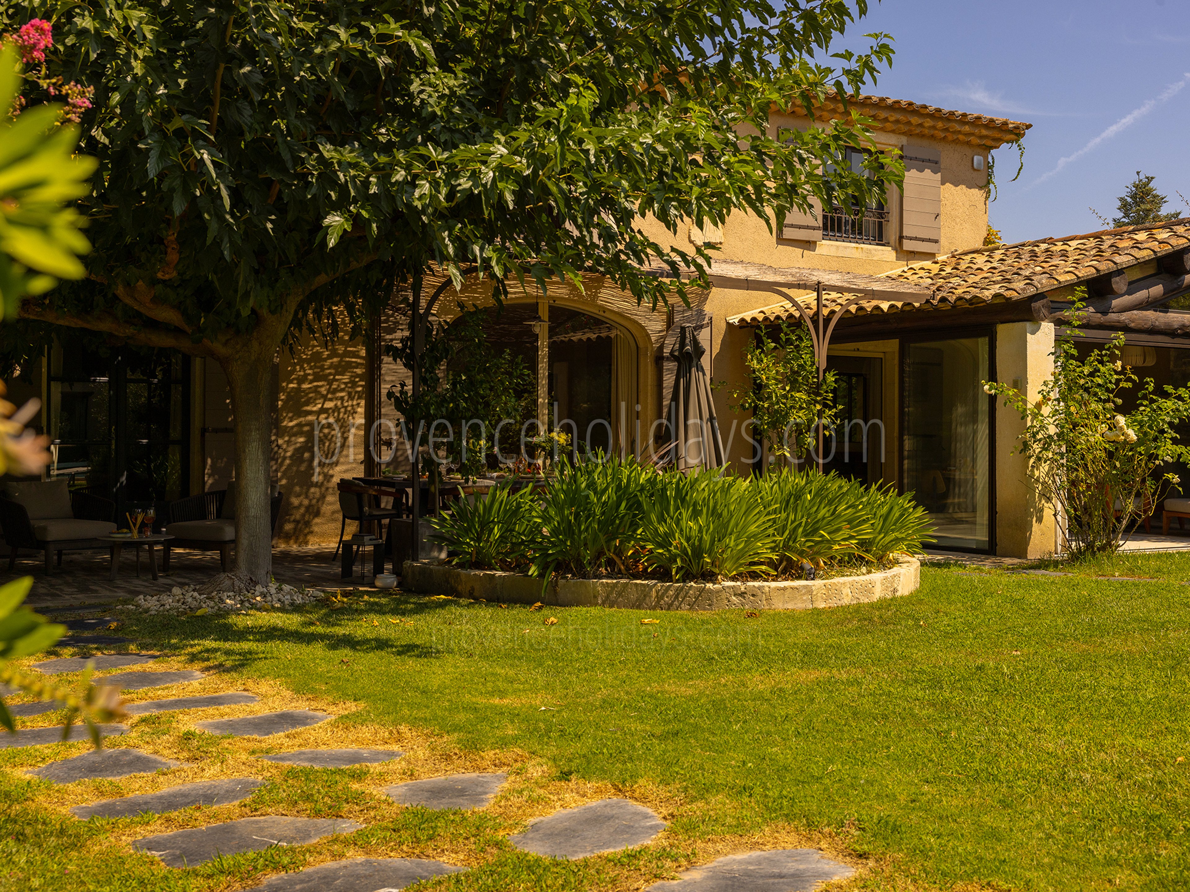 14 - Villa Charles: Villa: Exterior