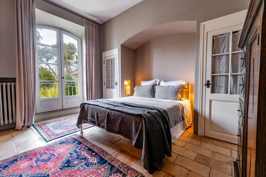 40 - Domaine de Provence: Villa: Bedroom