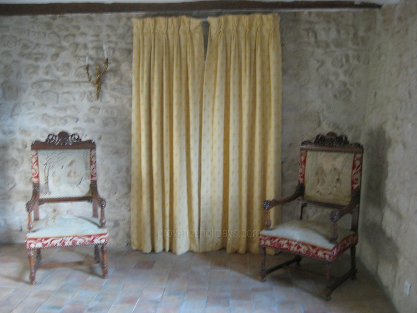 22 - La Maison de Grambois: Villa: Interior