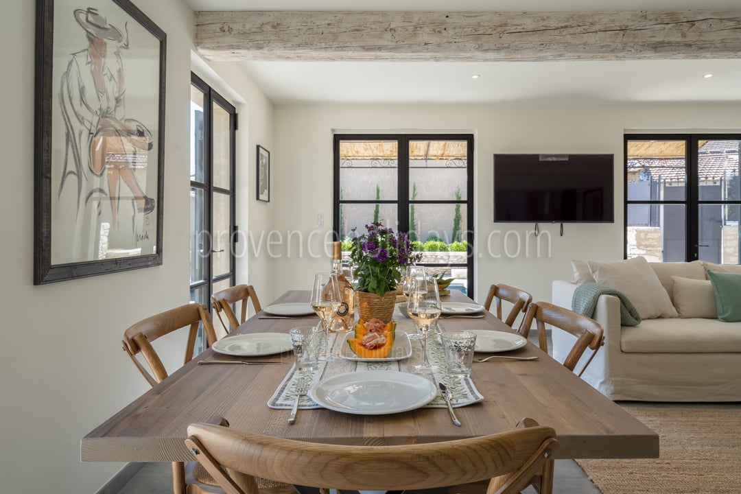 23 - Mas des Amandes: Villa: Interior