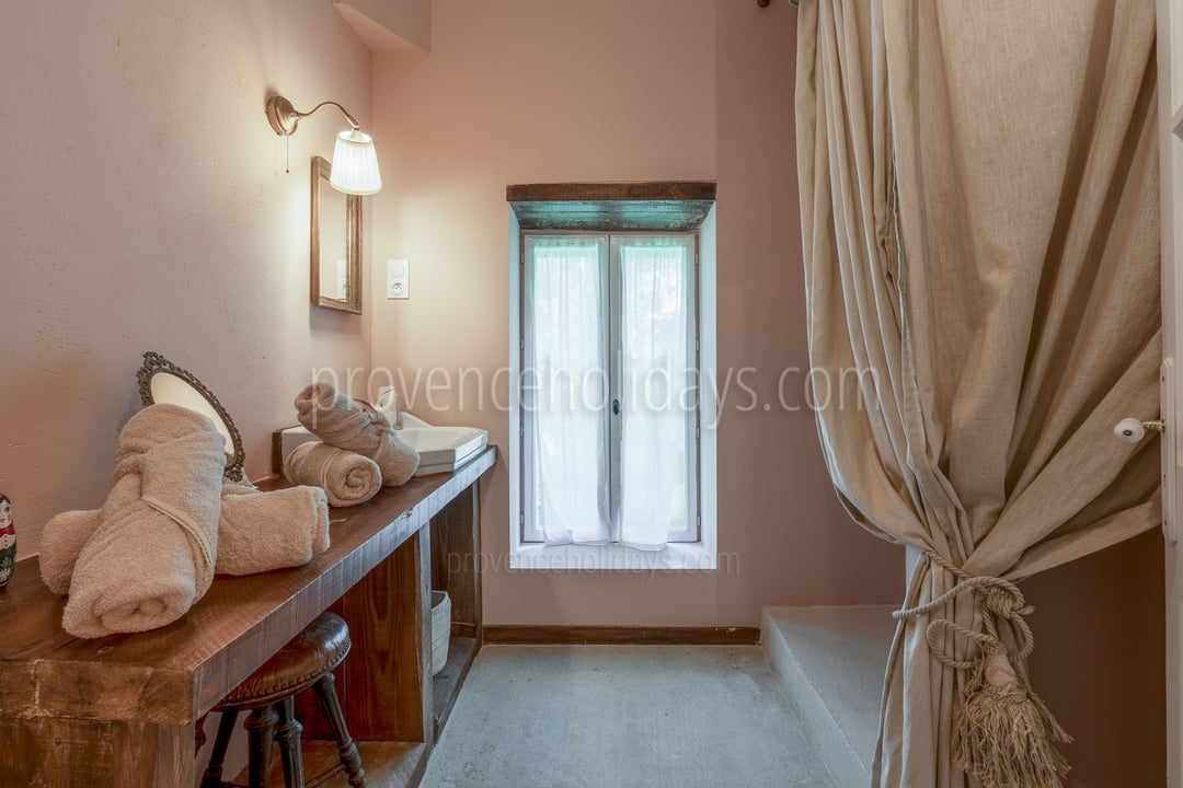 40 - Mas des Champs: Villa: Bathroom