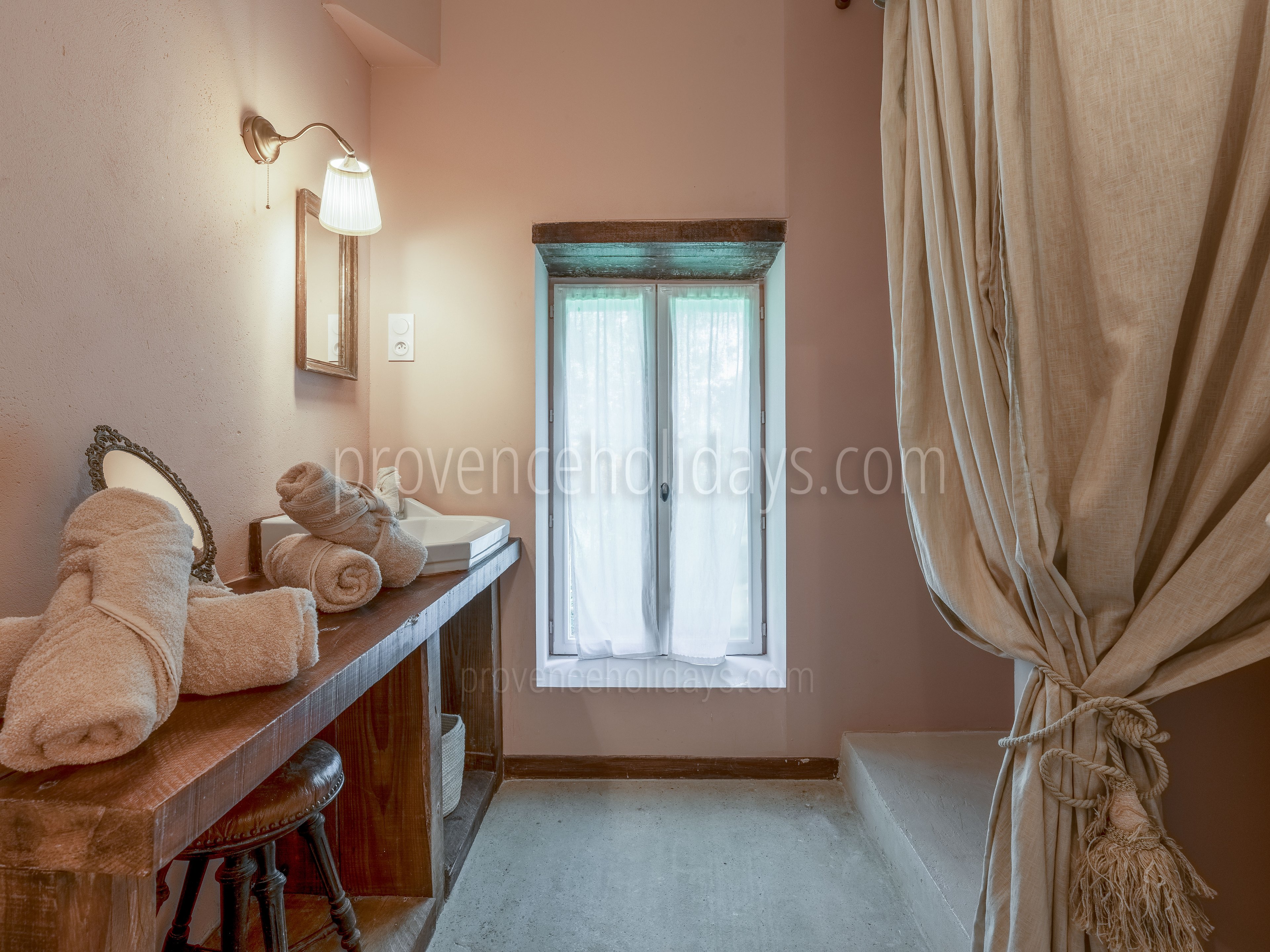 40 - Mas des Champs: Villa: Bathroom