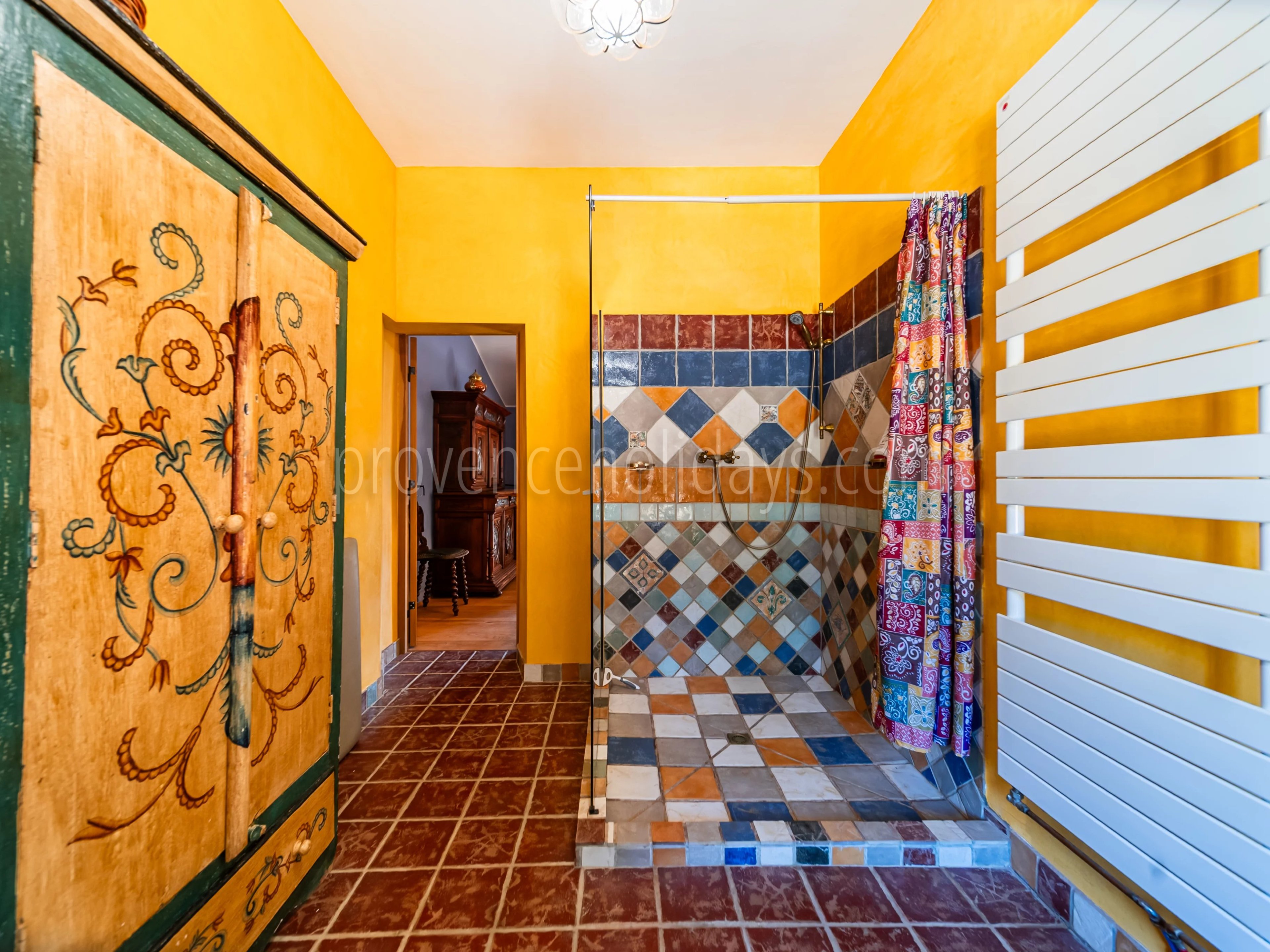 15 - Character estate in Cucuron: Villa: Interior