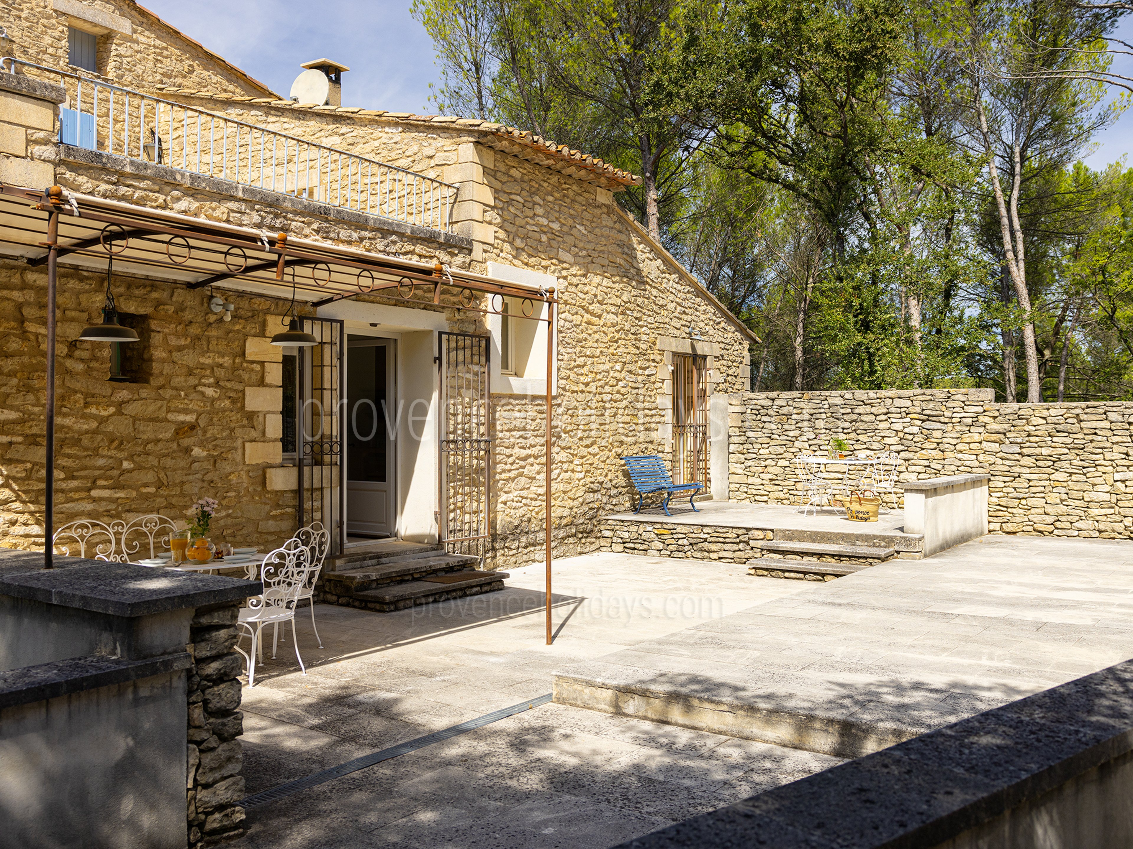32 - Mas Heyrauds: Villa: Exterior