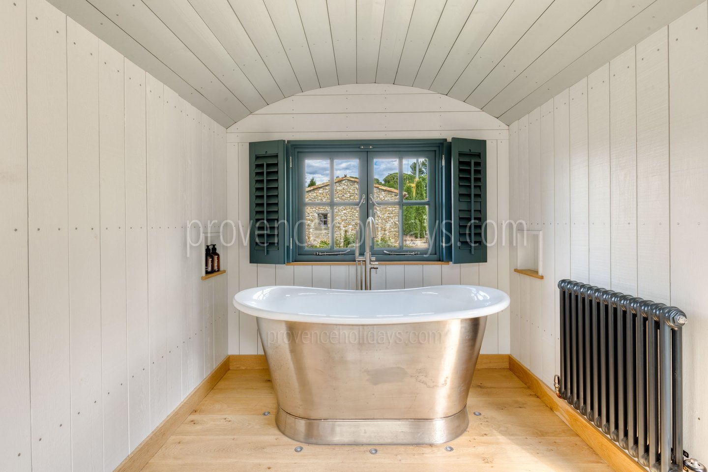 46 - Mas Province: Villa: Bathroom