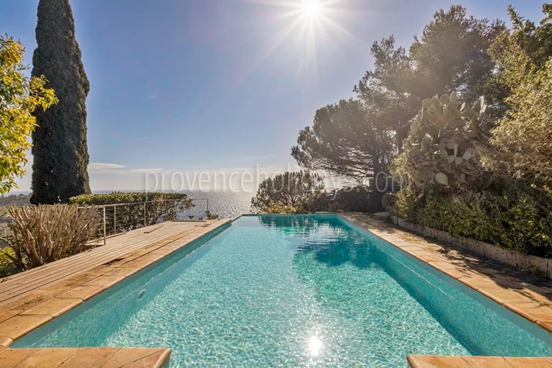 2 - Te renoveren villa in Rayol-Canadel-sur-Mer: Villa: Pool